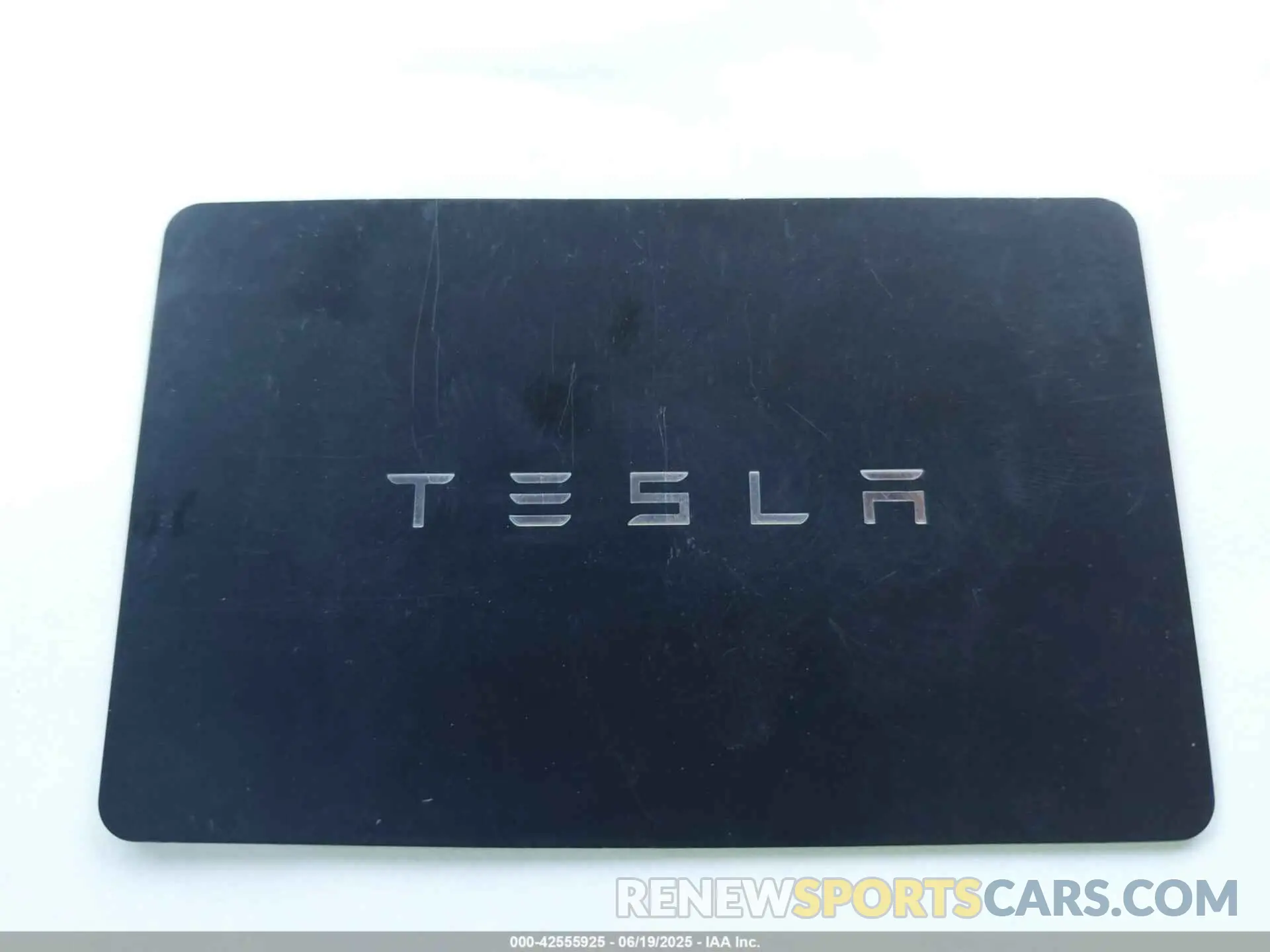 11 Photograph of a damaged car 7SAYGDEF0RF048313 TESLA MODEL Y 2024