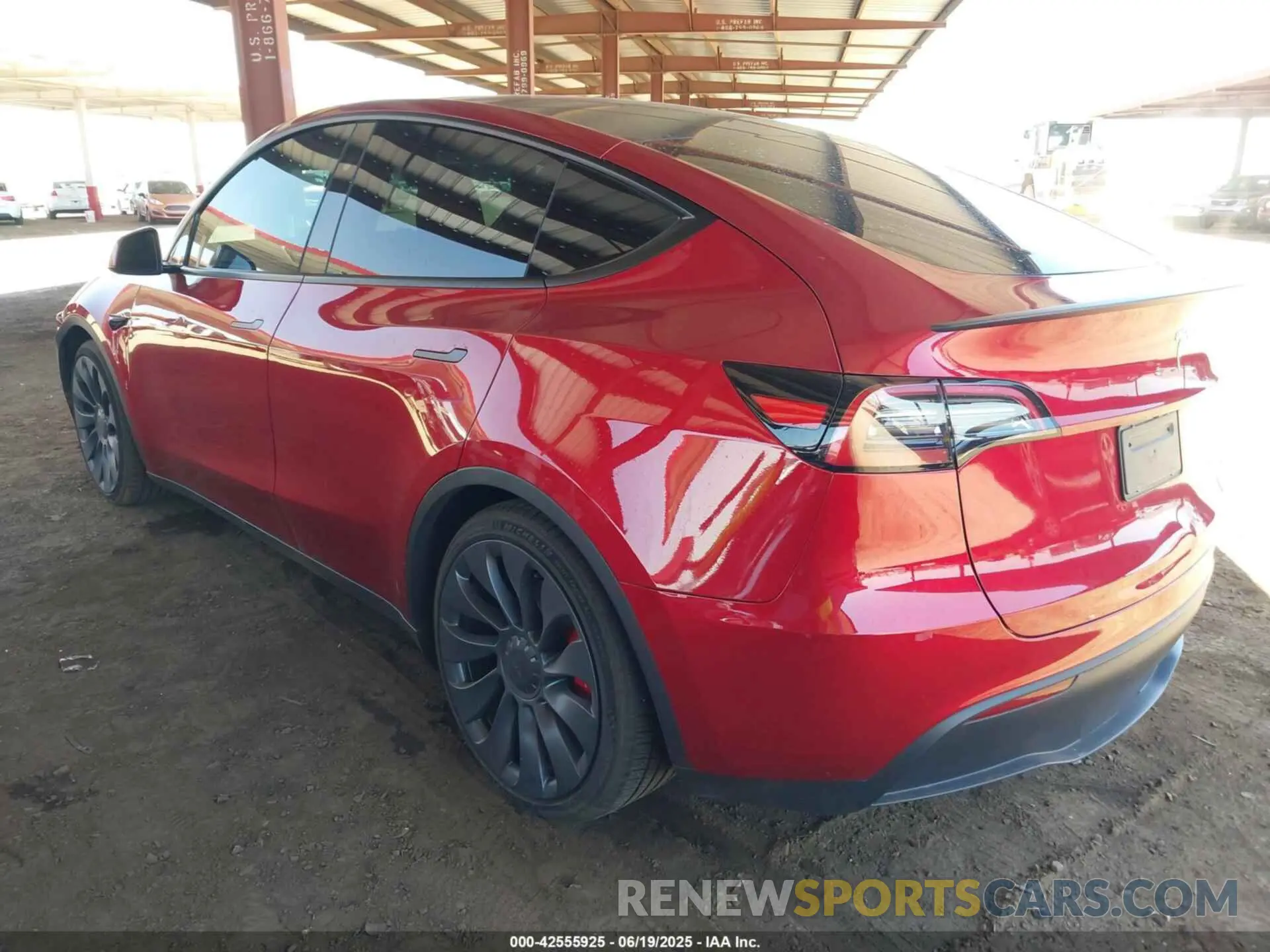 3 Photograph of a damaged car 7SAYGDEF0RF048313 TESLA MODEL Y 2024