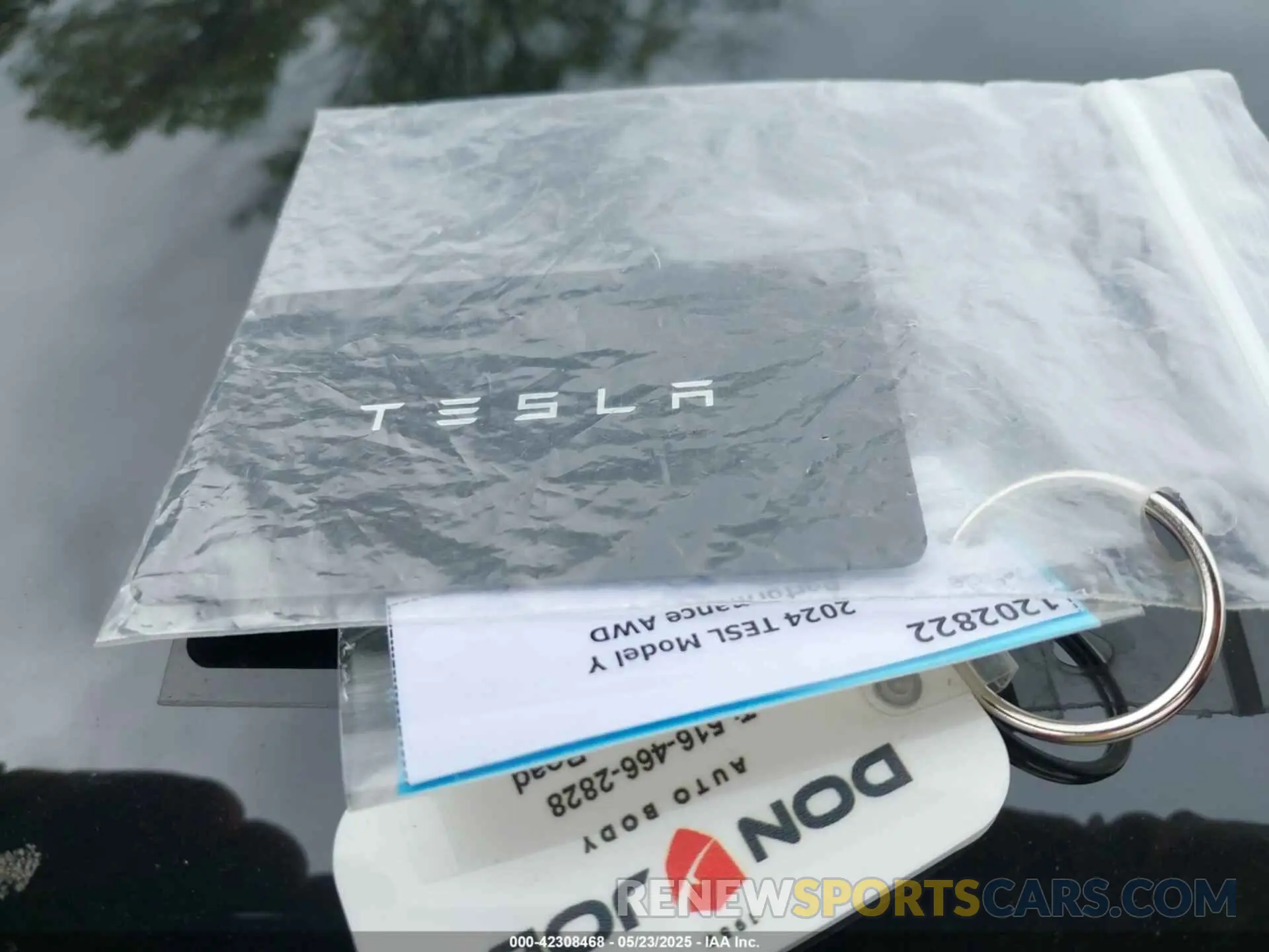 11 Photograph of a damaged car 7SAYGDEF1RA265382 TESLA MODEL Y 2024
