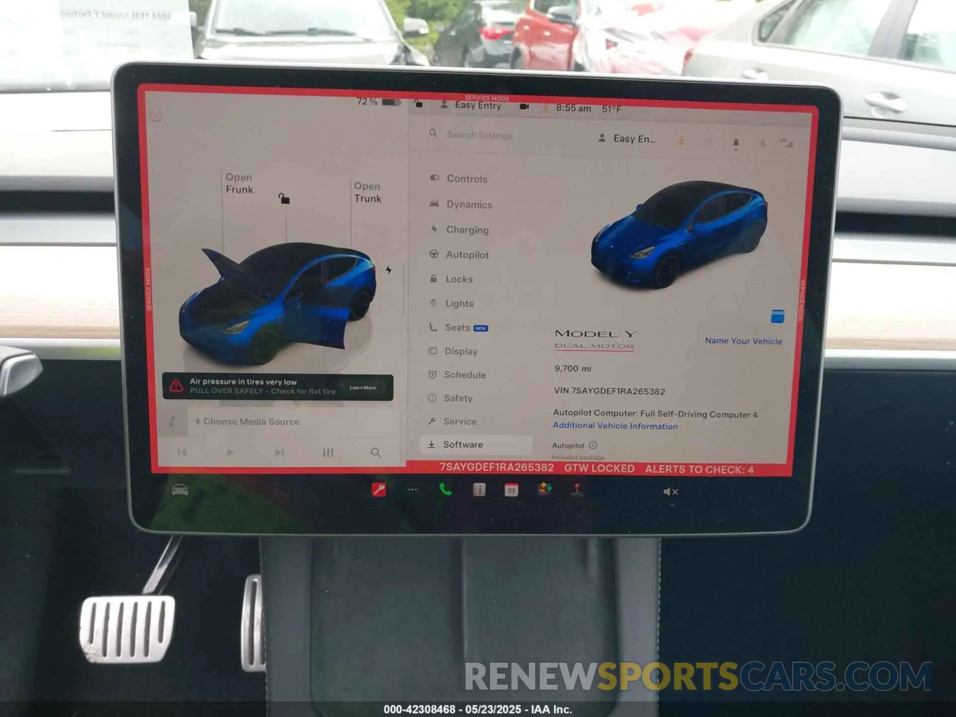 18 Photograph of a damaged car 7SAYGDEF1RA265382 TESLA MODEL Y 2024