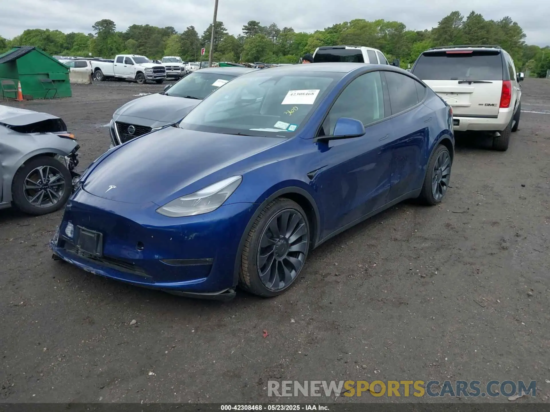 2 Photograph of a damaged car 7SAYGDEF1RA265382 TESLA MODEL Y 2024