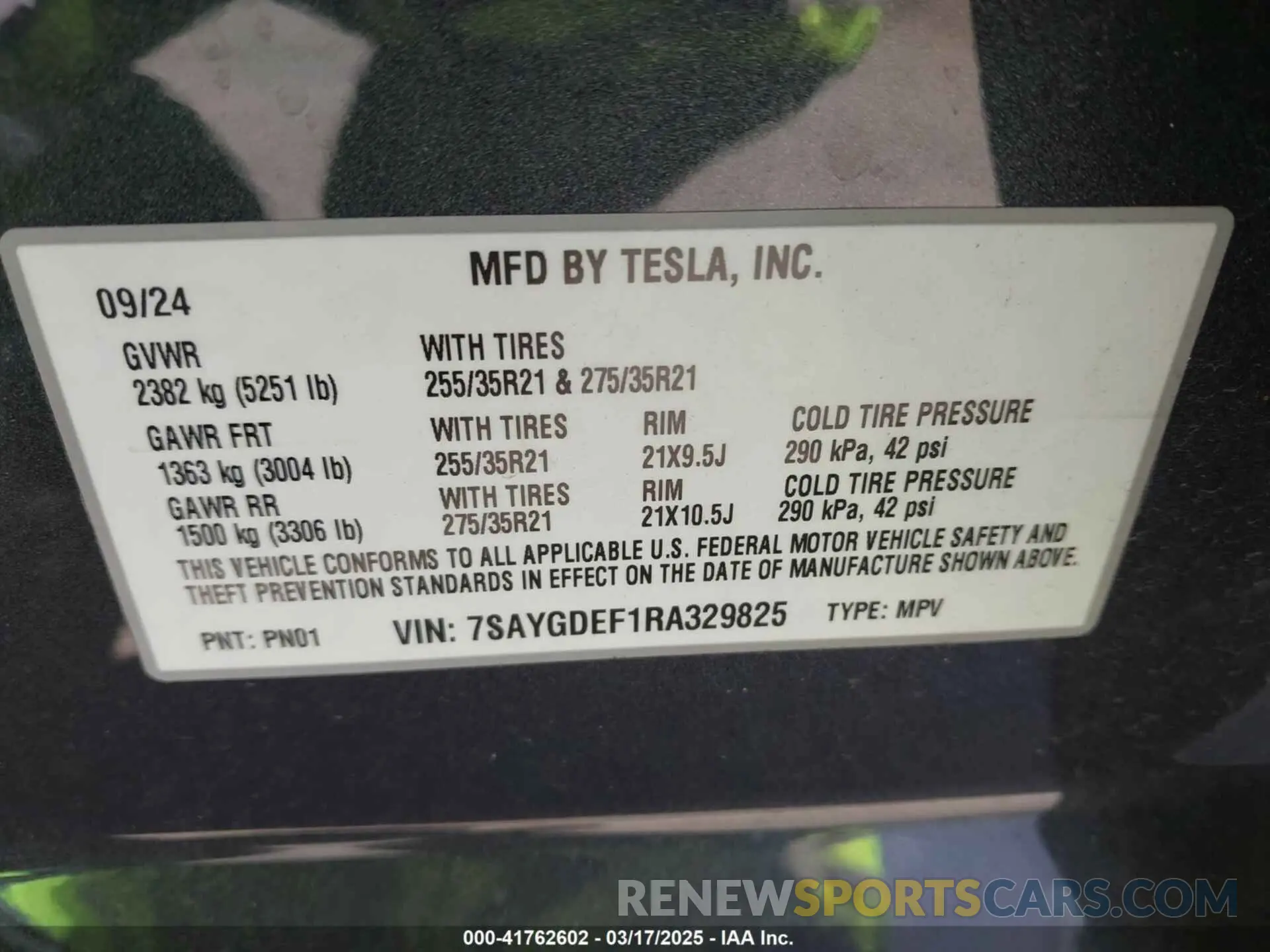 9 Photograph of a damaged car 7SAYGDEF1RA329825 TESLA MODEL Y 2024