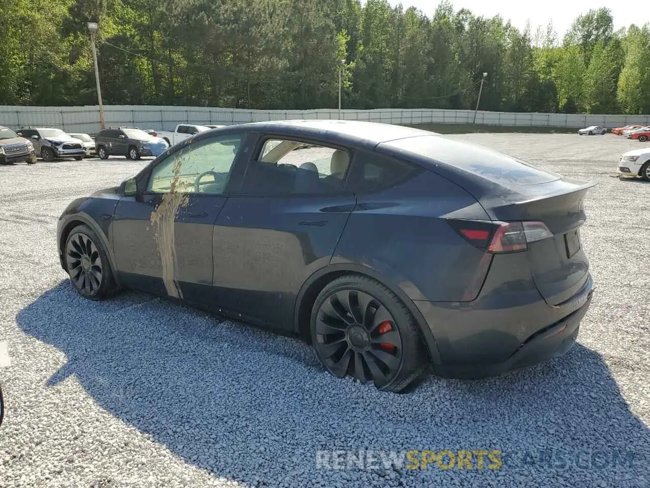 2 Photograph of a damaged car 7SAYGDEF1RF038664 TESLA MODEL Y 2024