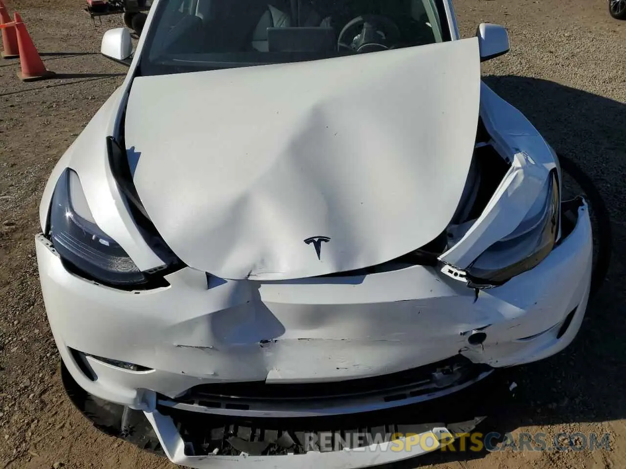 11 Photograph of a damaged car 7SAYGDEF1RF053746 TESLA MODEL Y 2024