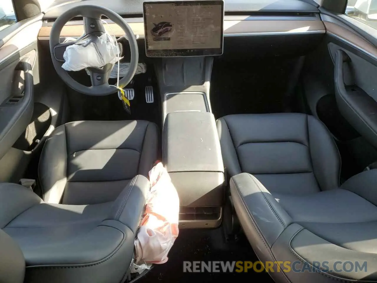 8 Photograph of a damaged car 7SAYGDEF1RF053746 TESLA MODEL Y 2024