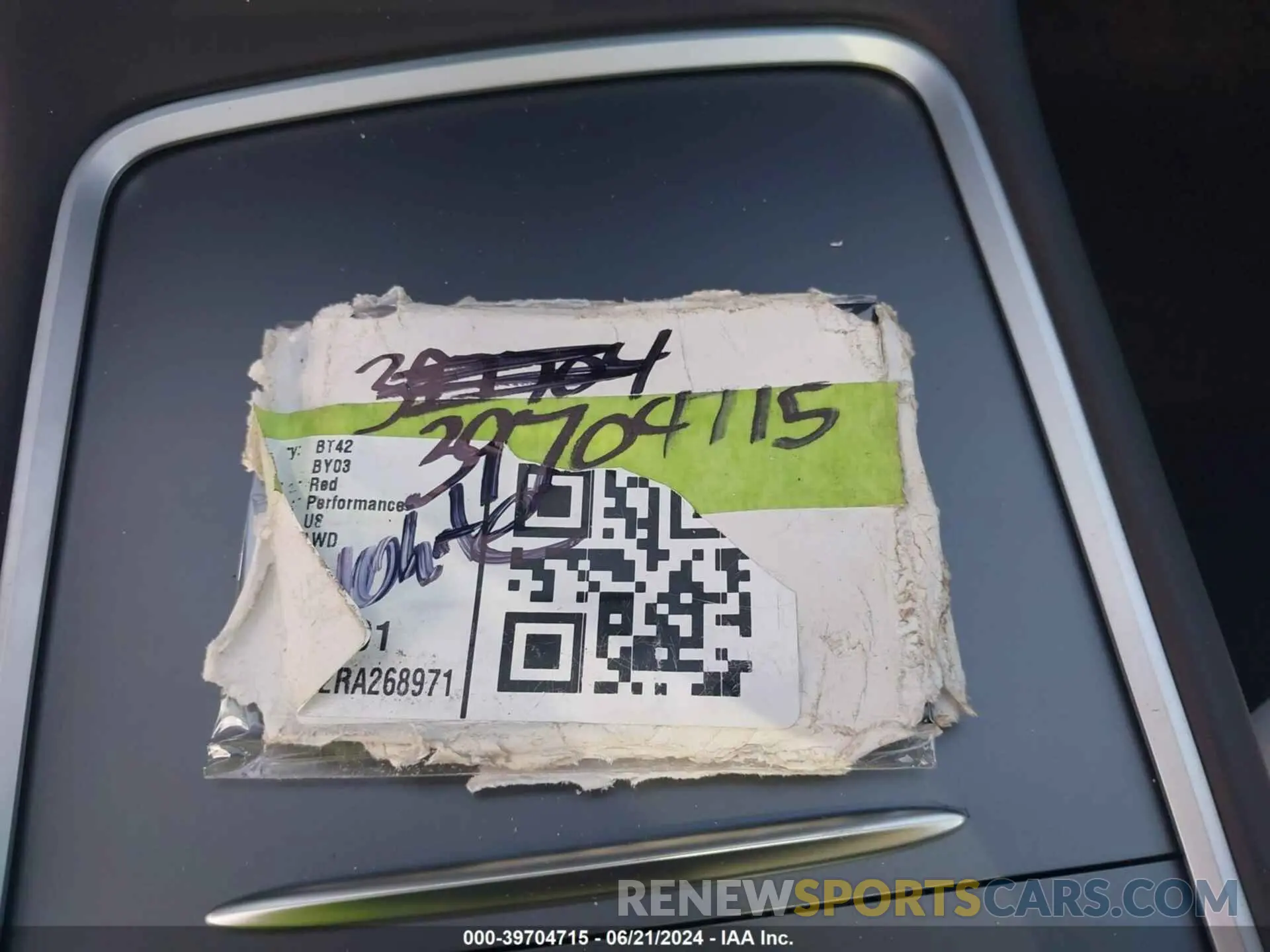 11 Photograph of a damaged car 7SAYGDEF2RA268971 TESLA MODEL Y 2024