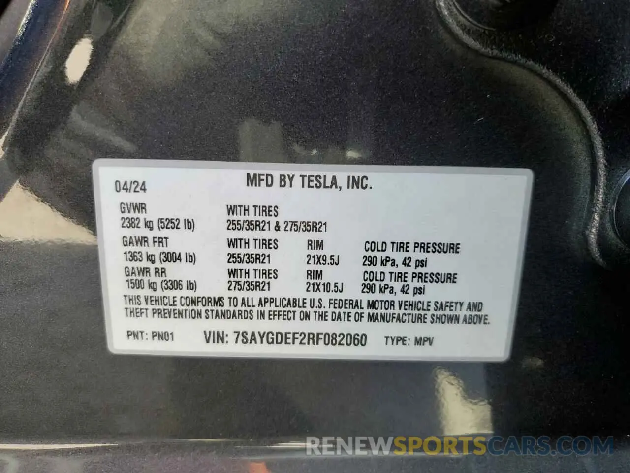 14 Photograph of a damaged car 7SAYGDEF2RF082060 TESLA MODEL Y 2024