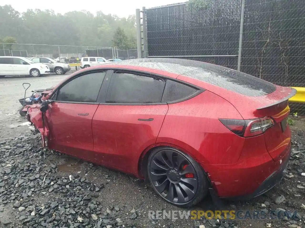 2 Photograph of a damaged car 7SAYGDEF3RA264699 TESLA MODEL Y 2024