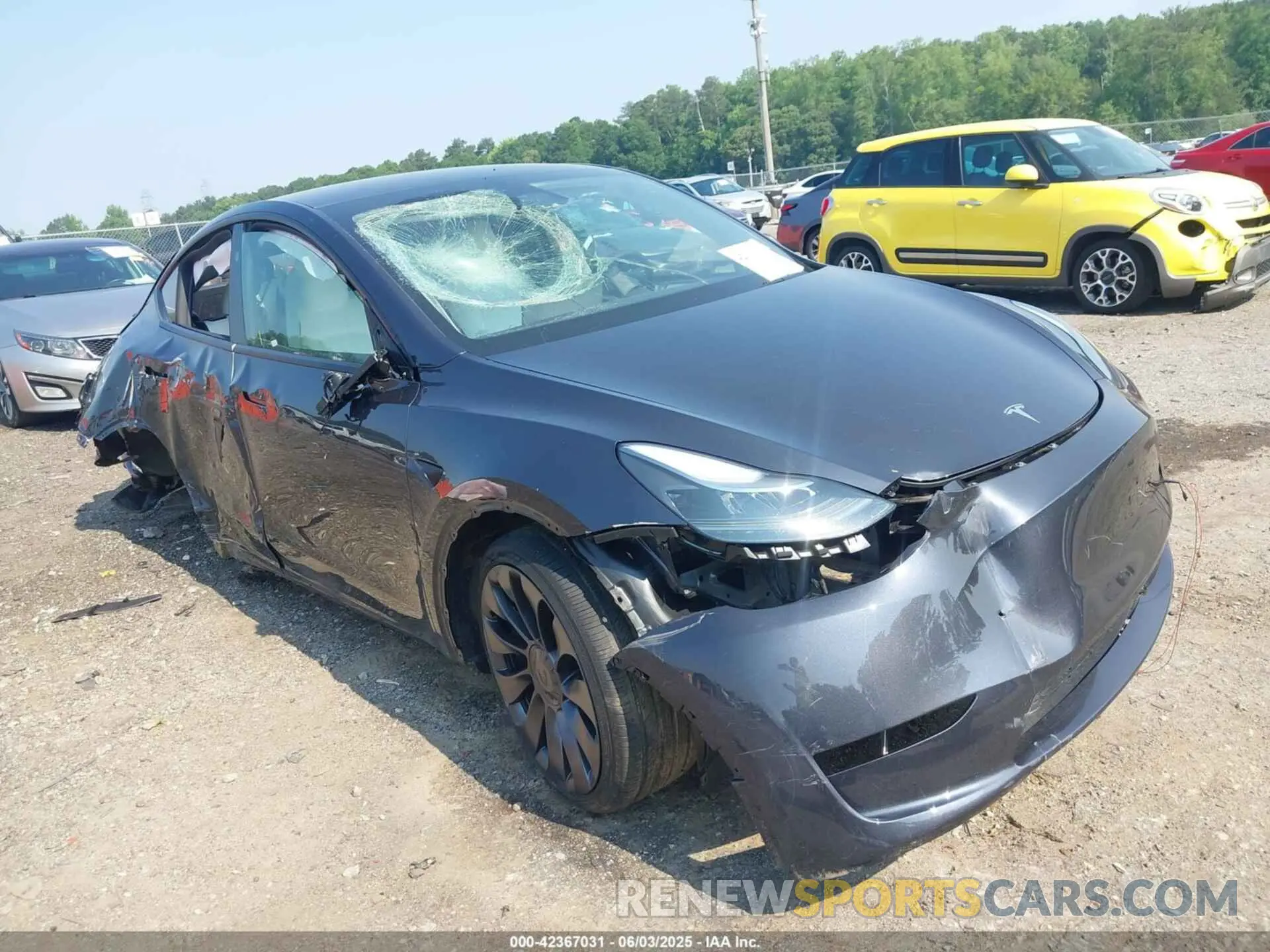 6 Photograph of a damaged car 7SAYGDEF3RA312959 TESLA MODEL Y 2024