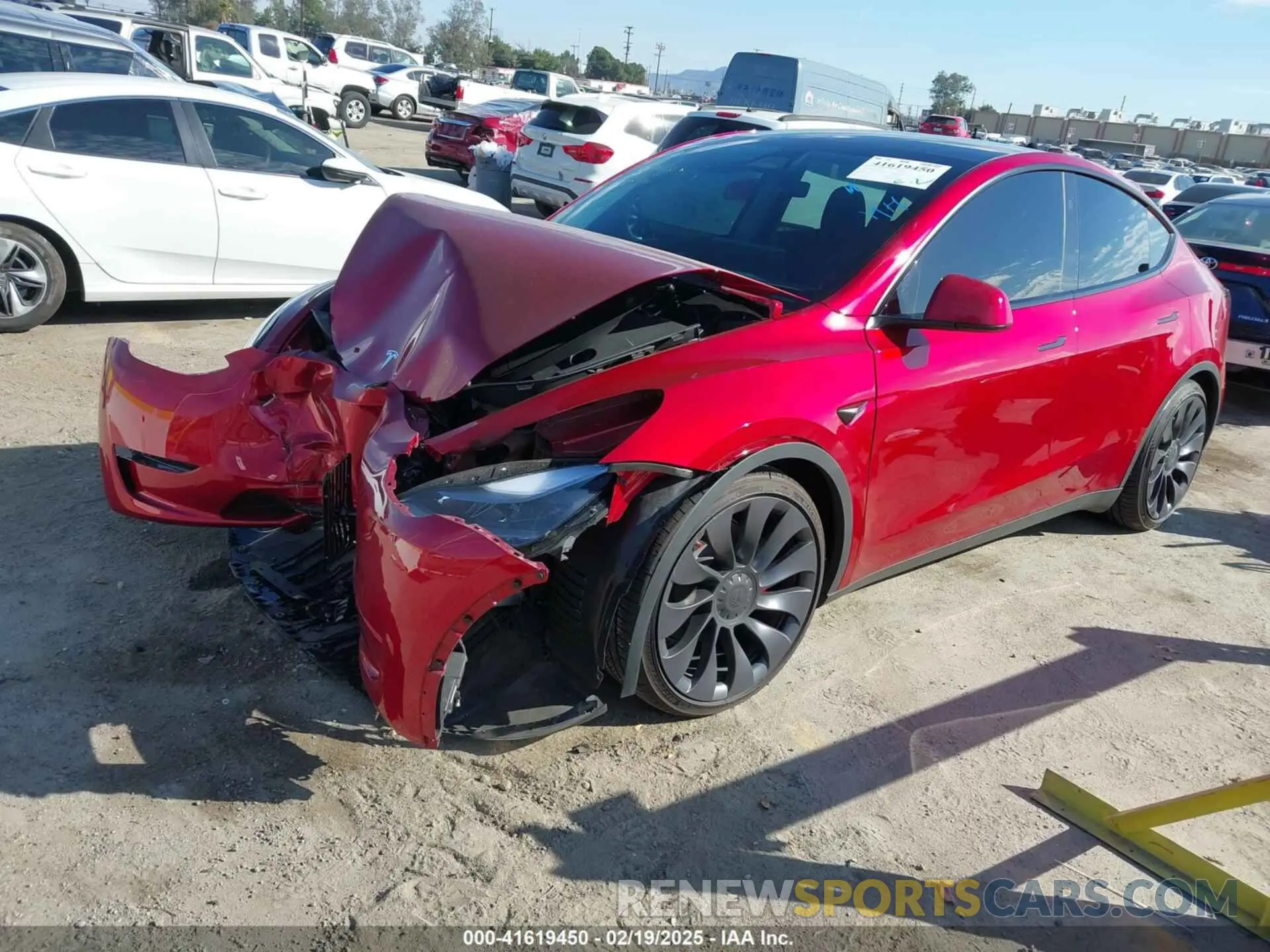 2 Photograph of a damaged car 7SAYGDEF3RF032980 TESLA MODEL Y 2024