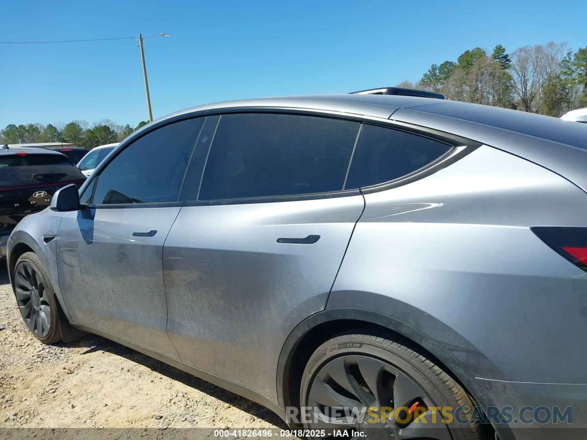 14 Photograph of a damaged car 7SAYGDEF4RA310248 TESLA MODEL Y 2024