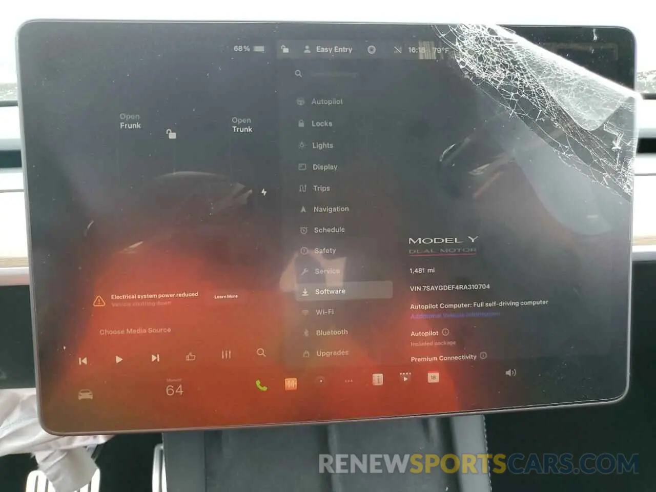 9 Photograph of a damaged car 7SAYGDEF4RA310704 TESLA MODEL Y 2024