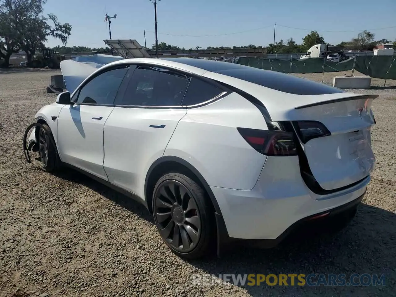2 Photograph of a damaged car 7SAYGDEF4RF064210 TESLA MODEL Y 2024