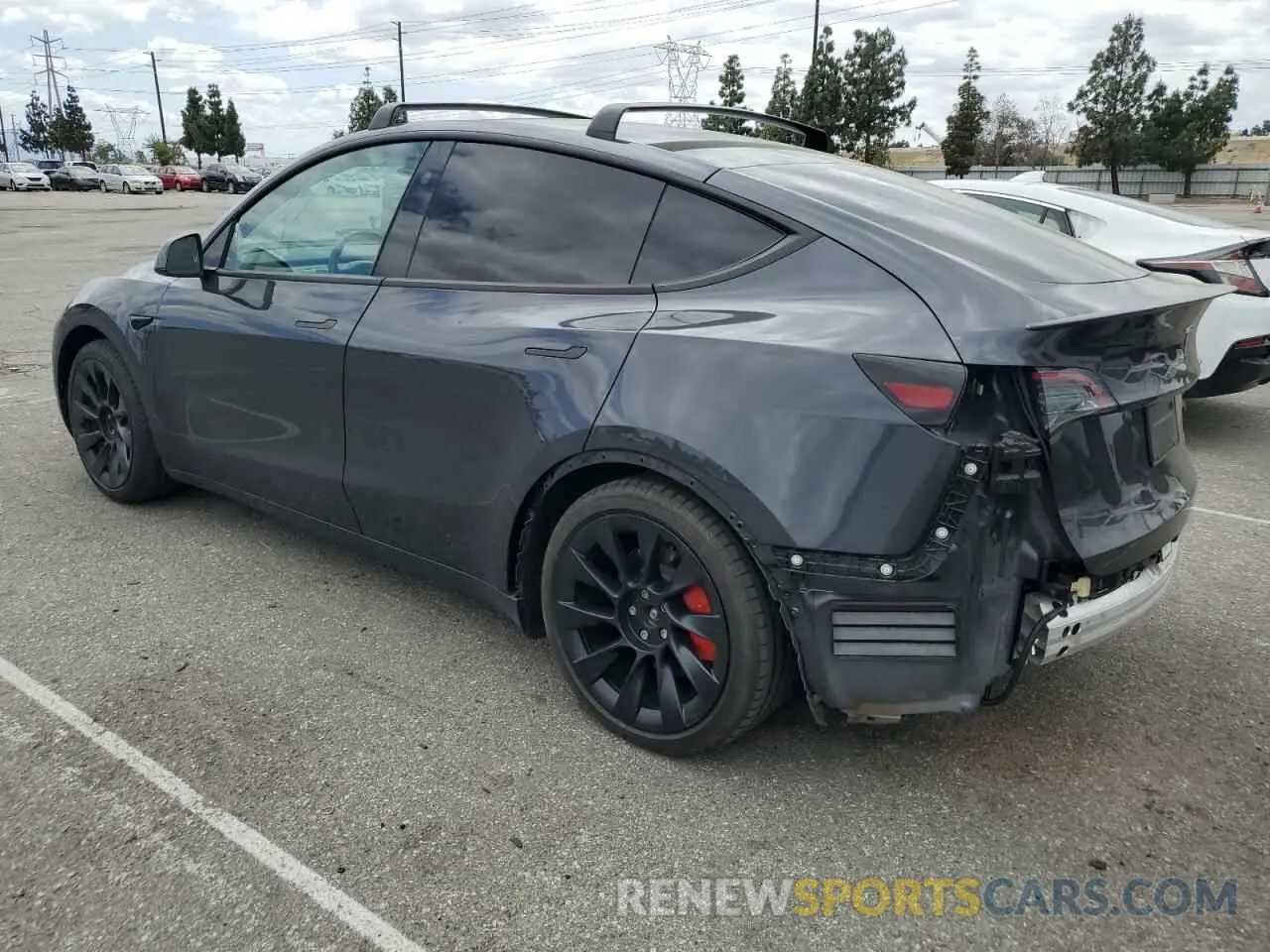 2 Photograph of a damaged car 7SAYGDEF4RF093058 TESLA MODEL Y 2024