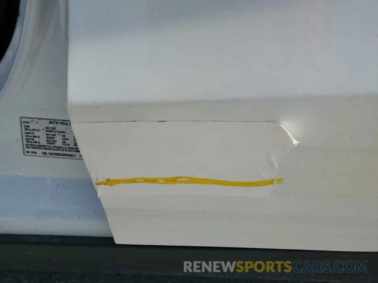12 Photograph of a damaged car 7SAYGDEF5RF046511 TESLA MODEL Y 2024