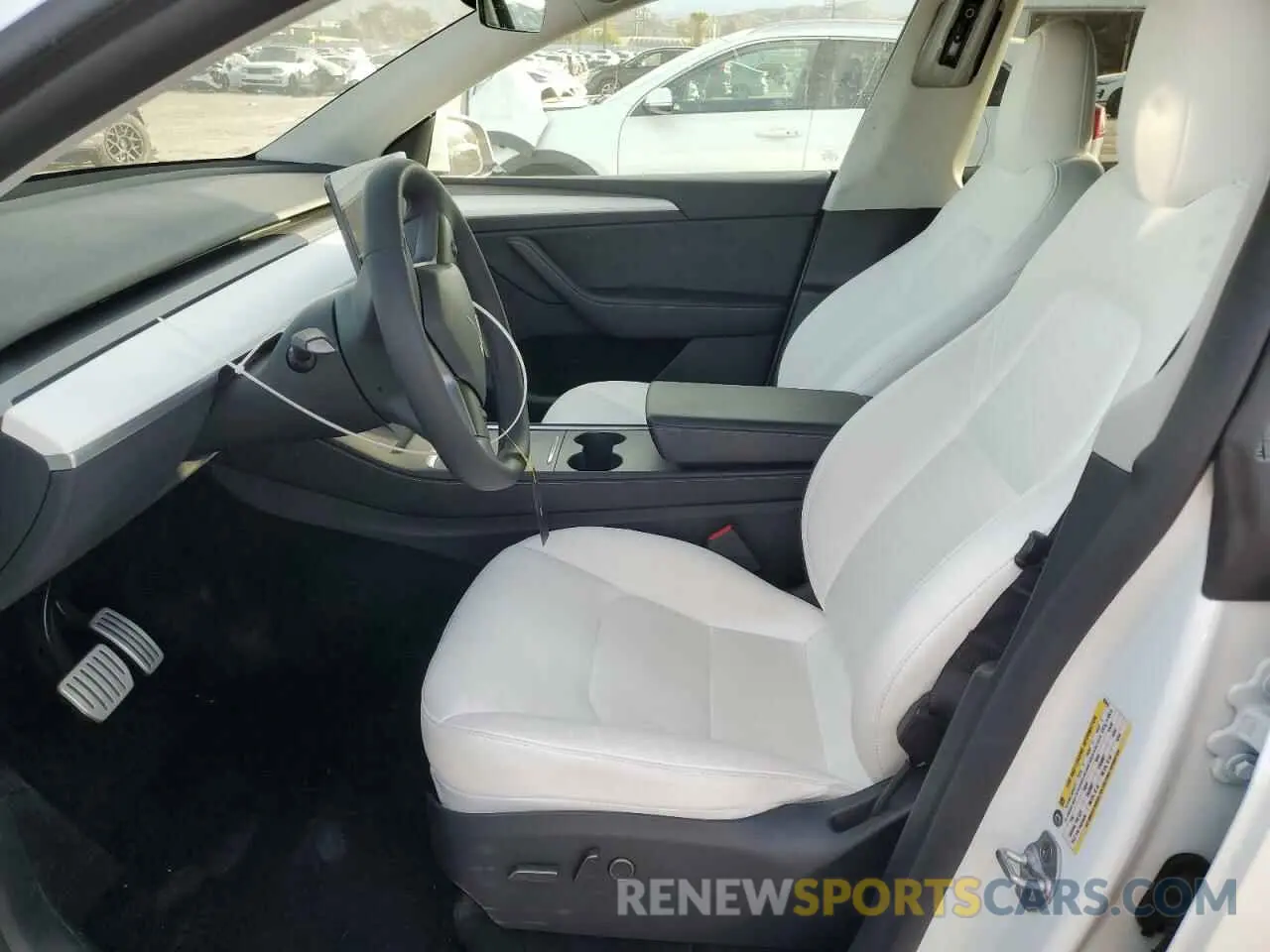 7 Photograph of a damaged car 7SAYGDEF5RF063647 TESLA MODEL Y 2024