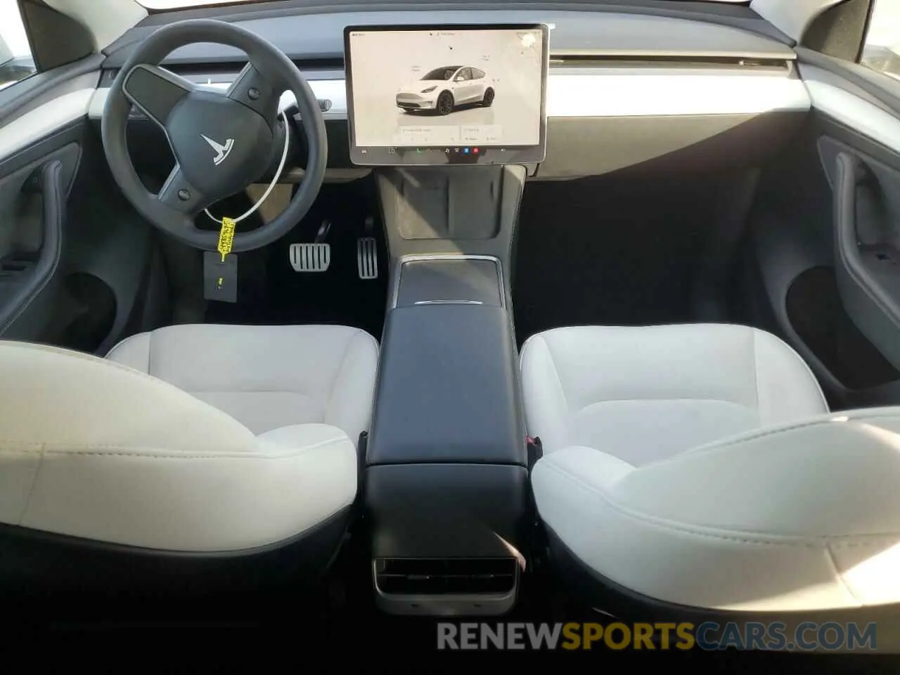 8 Photograph of a damaged car 7SAYGDEF5RF063647 TESLA MODEL Y 2024