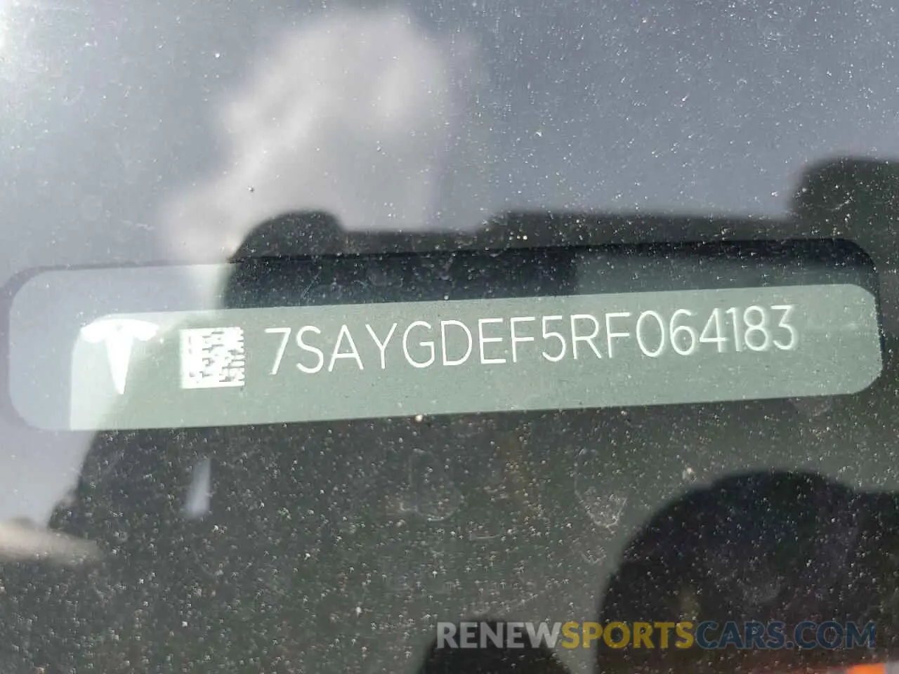 14 Photograph of a damaged car 7SAYGDEF5RF064183 TESLA MODEL Y 2024