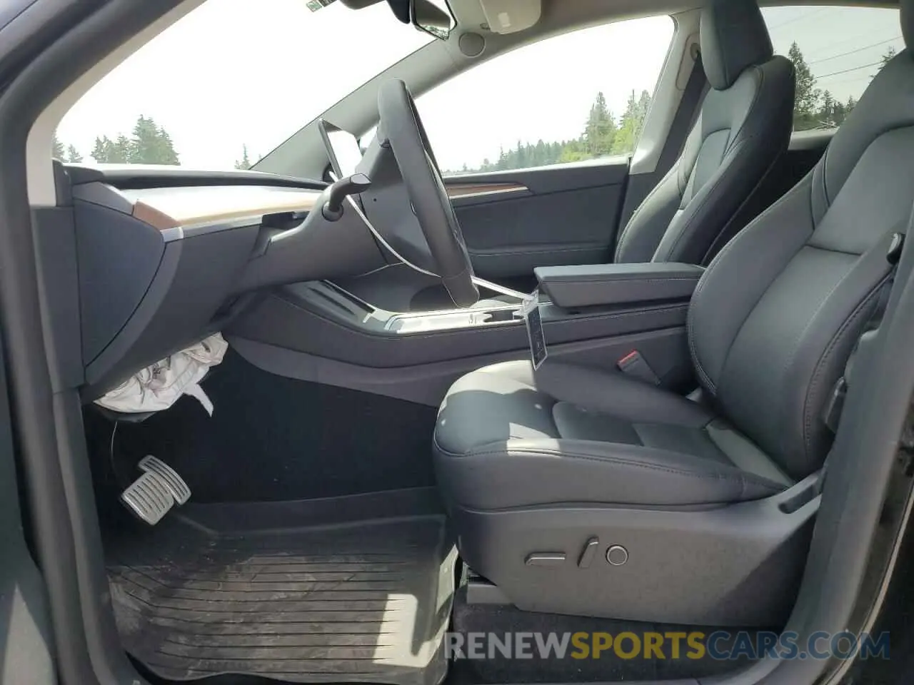 7 Photograph of a damaged car 7SAYGDEF5RF064183 TESLA MODEL Y 2024