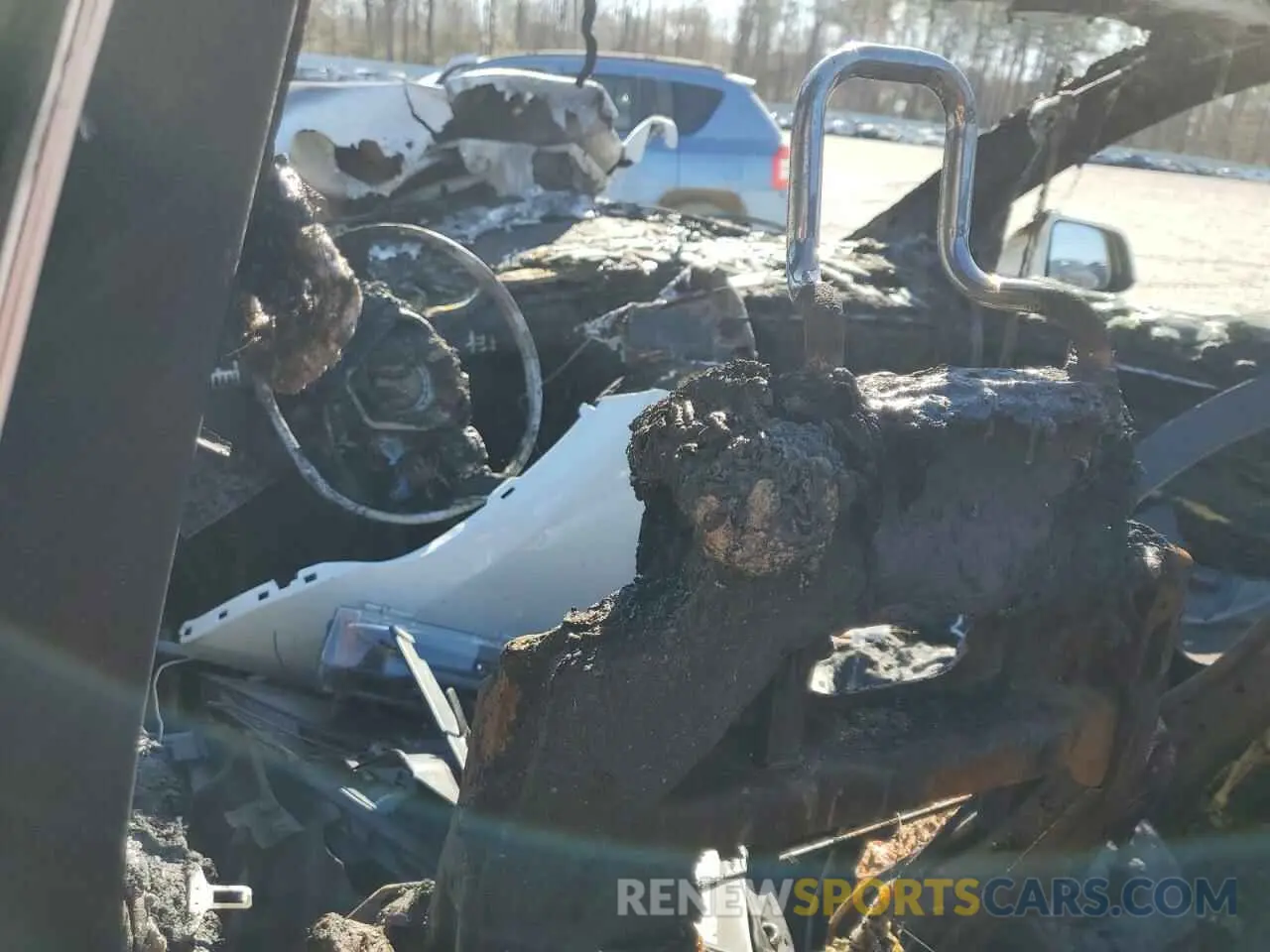 8 Photograph of a damaged car 7SAYGDEF5RF183755 TESLA MODEL Y 2024