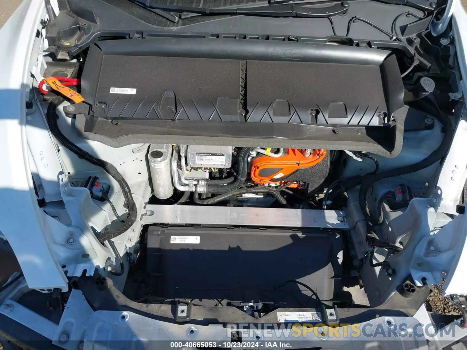 10 Photograph of a damaged car 7SAYGDEF6RA262221 TESLA MODEL Y 2024