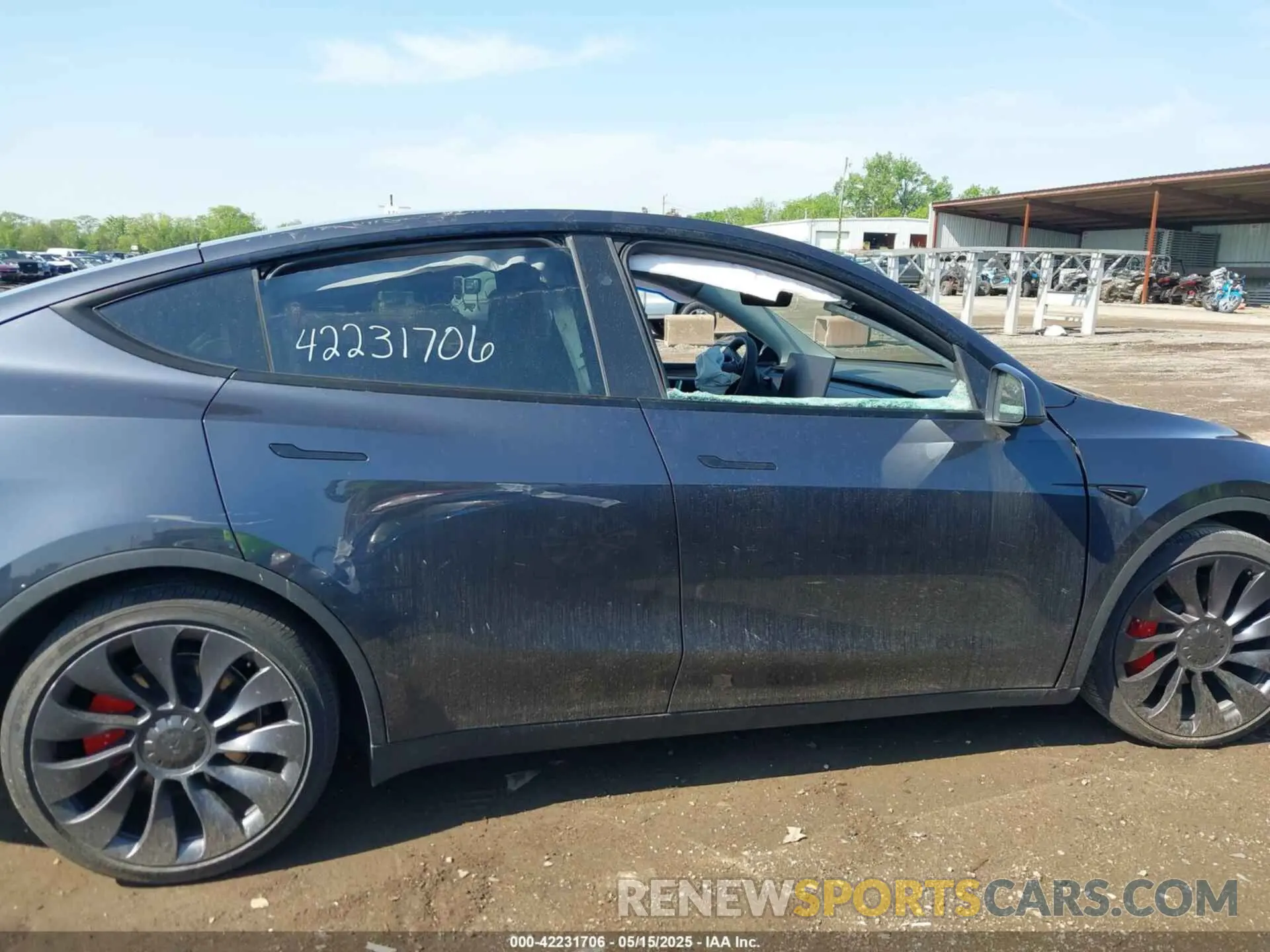 13 Photograph of a damaged car 7SAYGDEF6RA291217 TESLA MODEL Y 2024