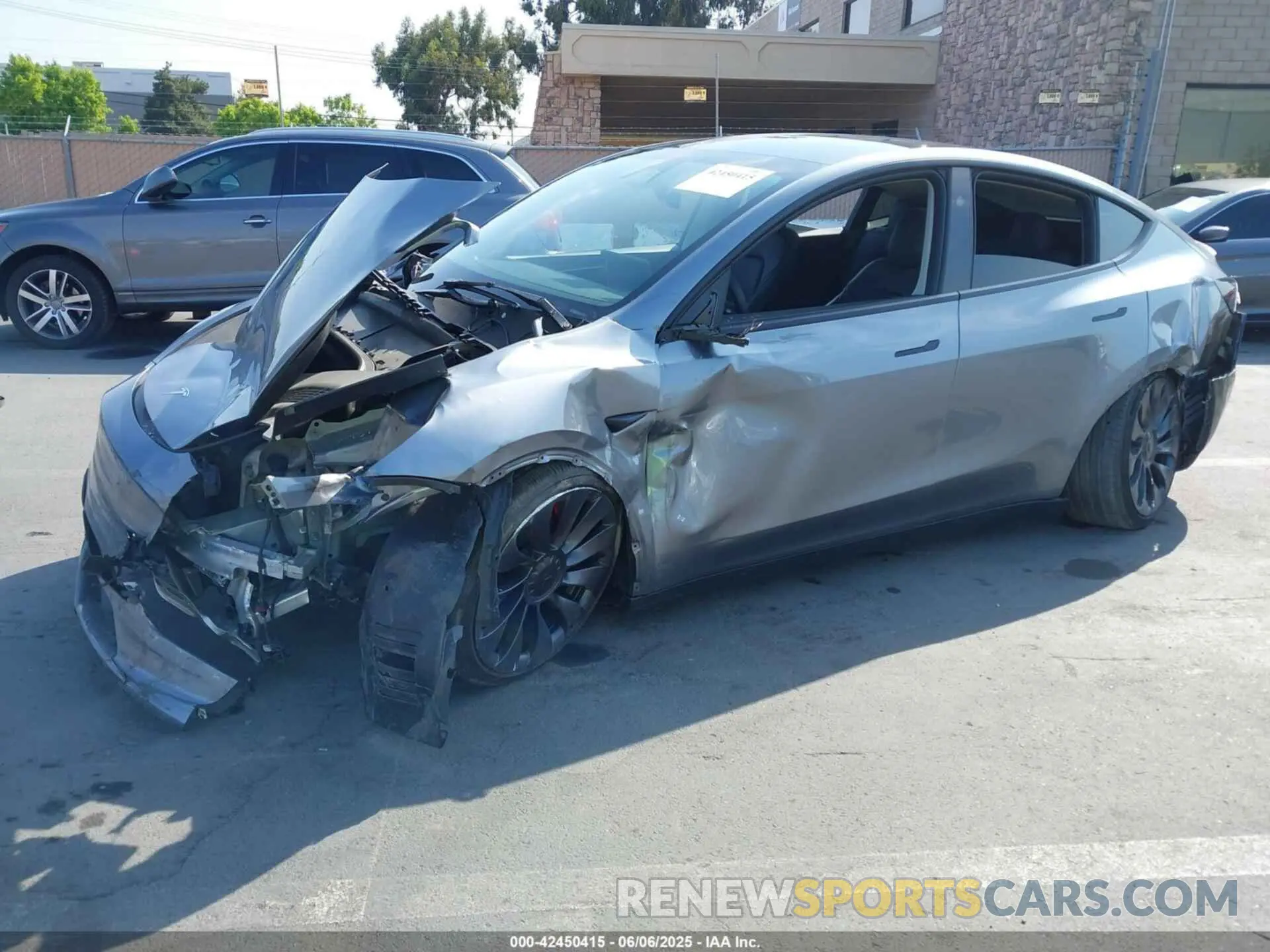 2 Photograph of a damaged car 7SAYGDEF6RF121667 TESLA MODEL Y 2024