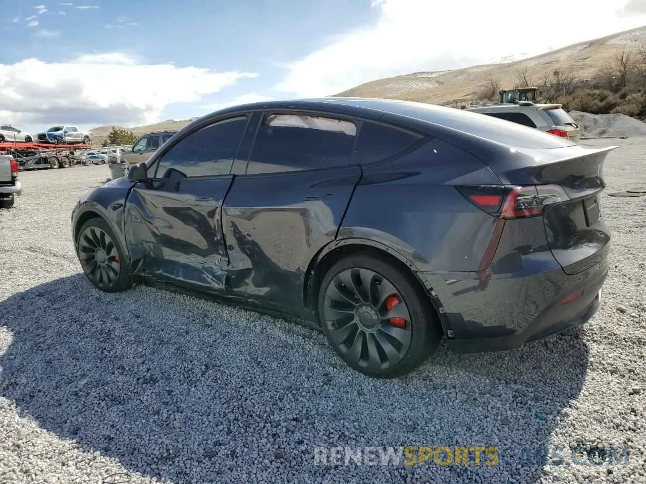 2 Photograph of a damaged car 7SAYGDEF6RF166365 TESLA MODEL Y 2024
