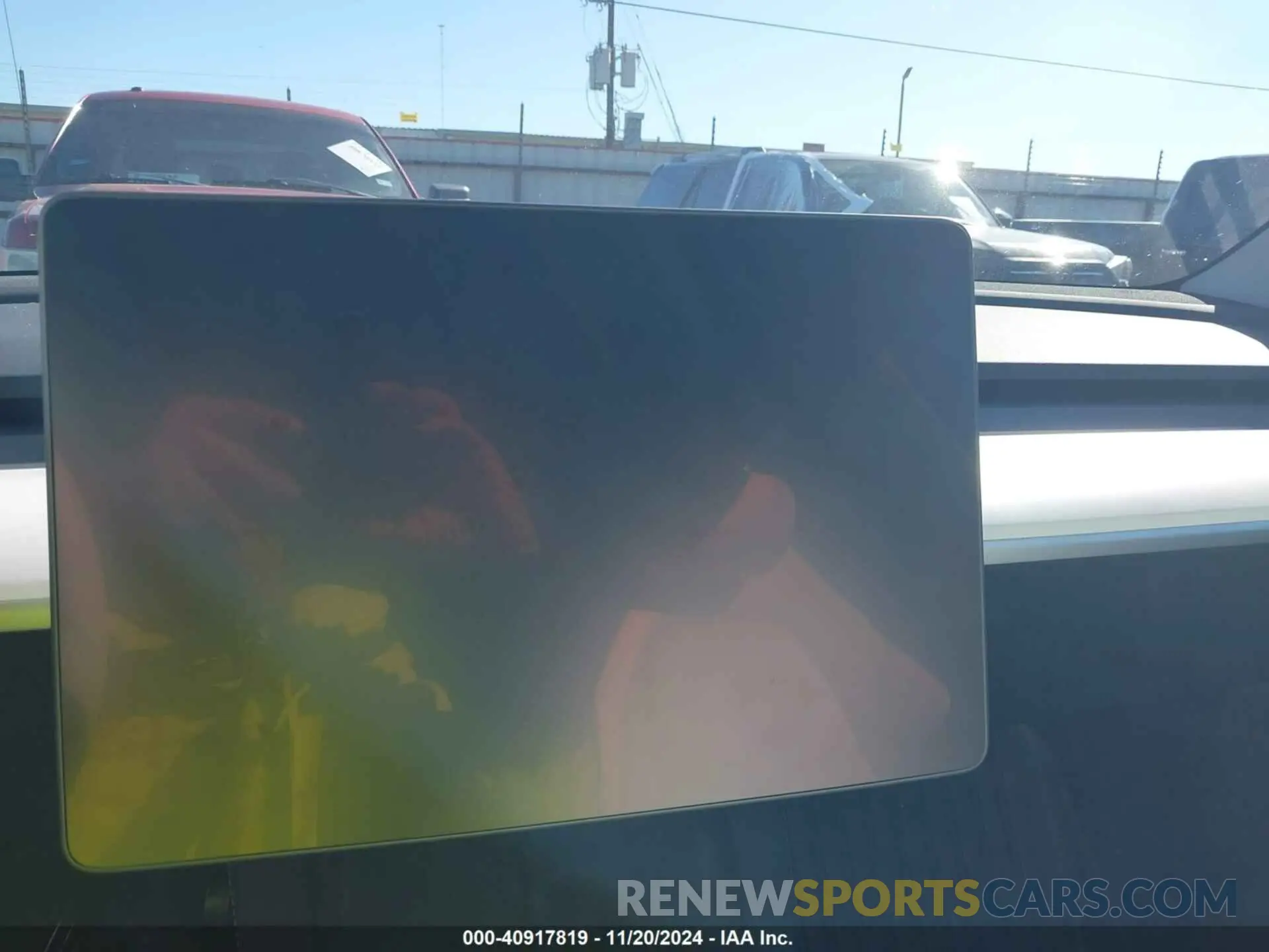14 Photograph of a damaged car 7SAYGDEF7RA335483 TESLA MODEL Y 2024