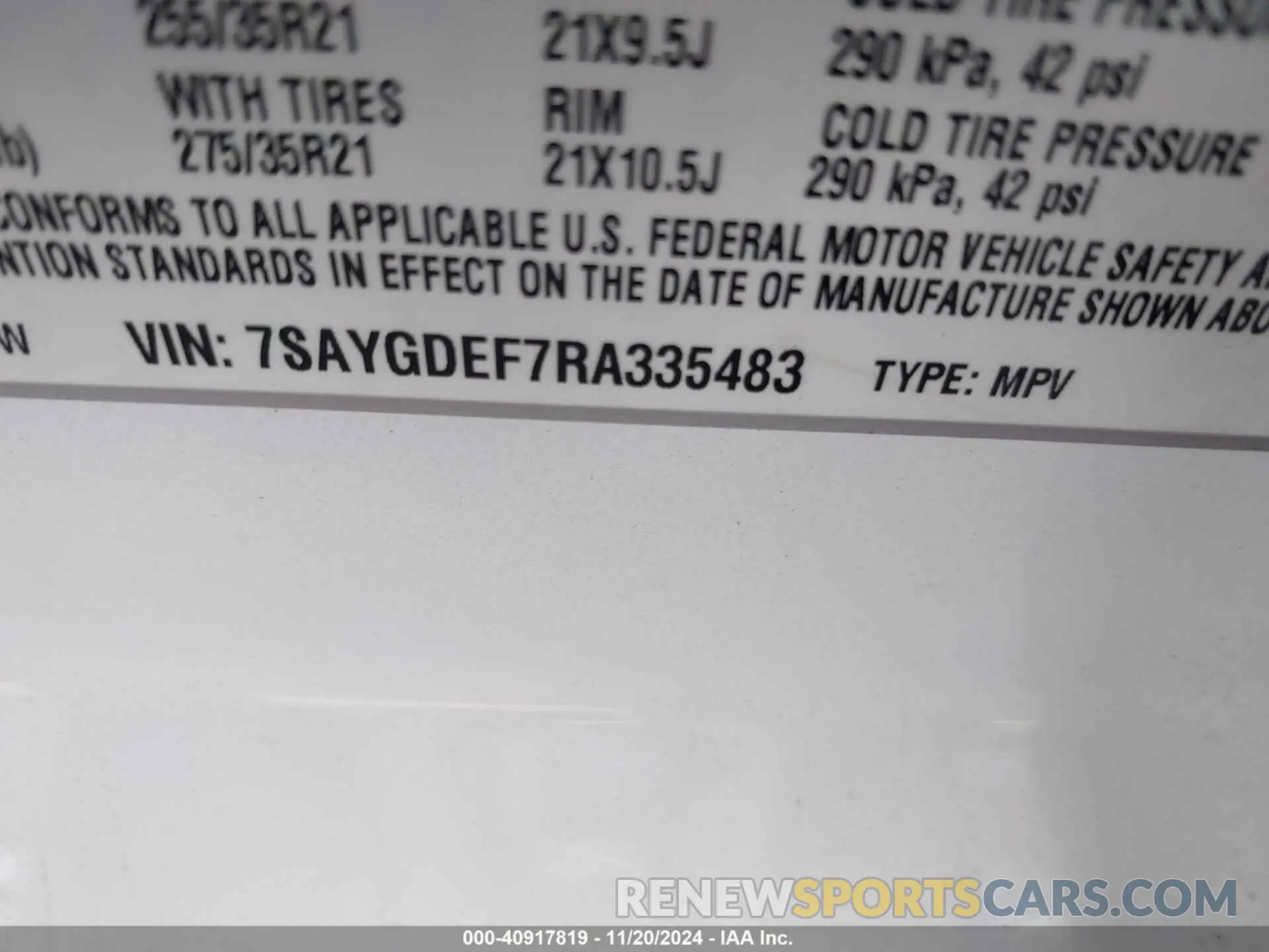 9 Photograph of a damaged car 7SAYGDEF7RA335483 TESLA MODEL Y 2024