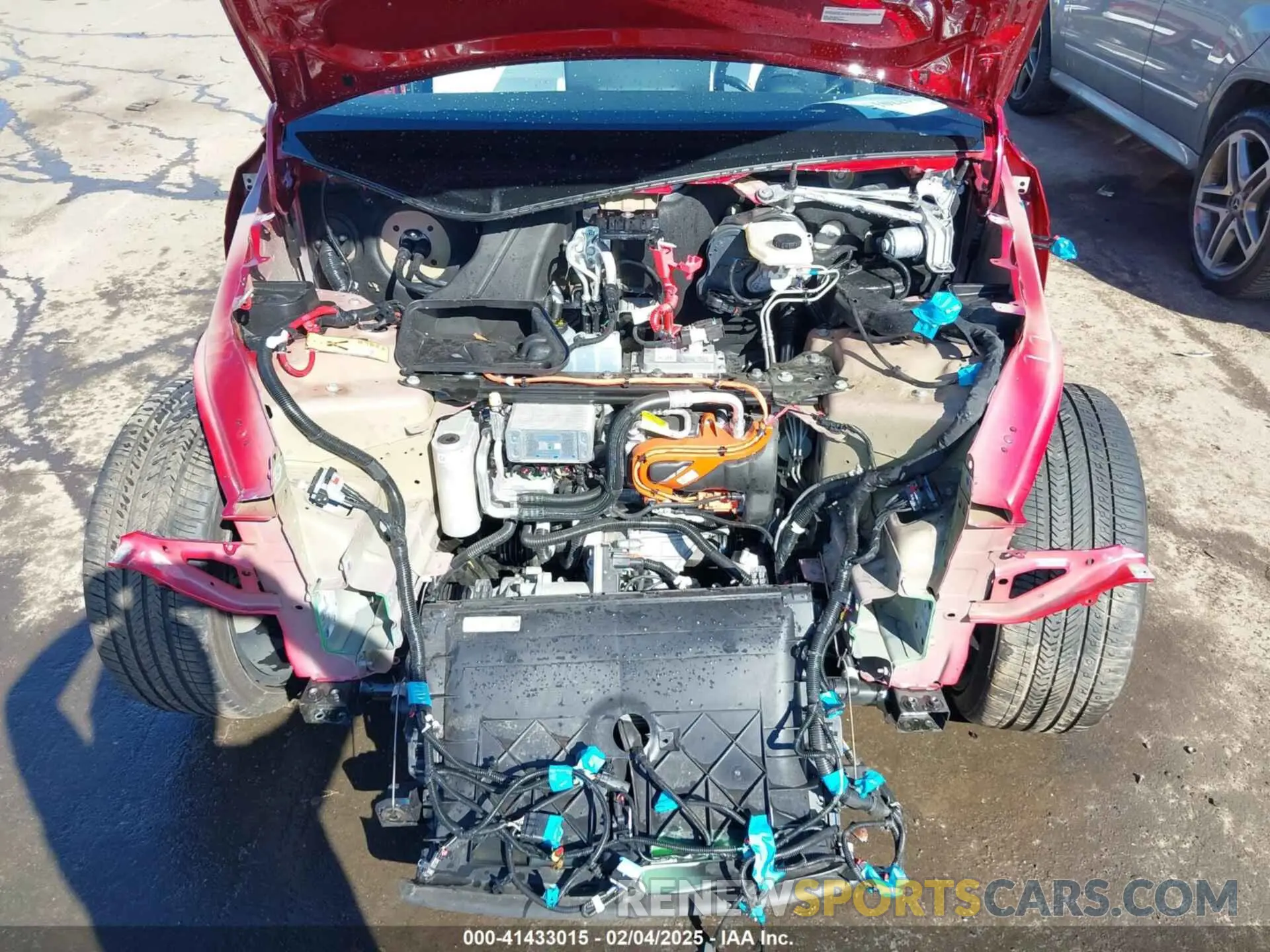 10 Photograph of a damaged car 7SAYGDEF7RF029774 TESLA MODEL Y 2024