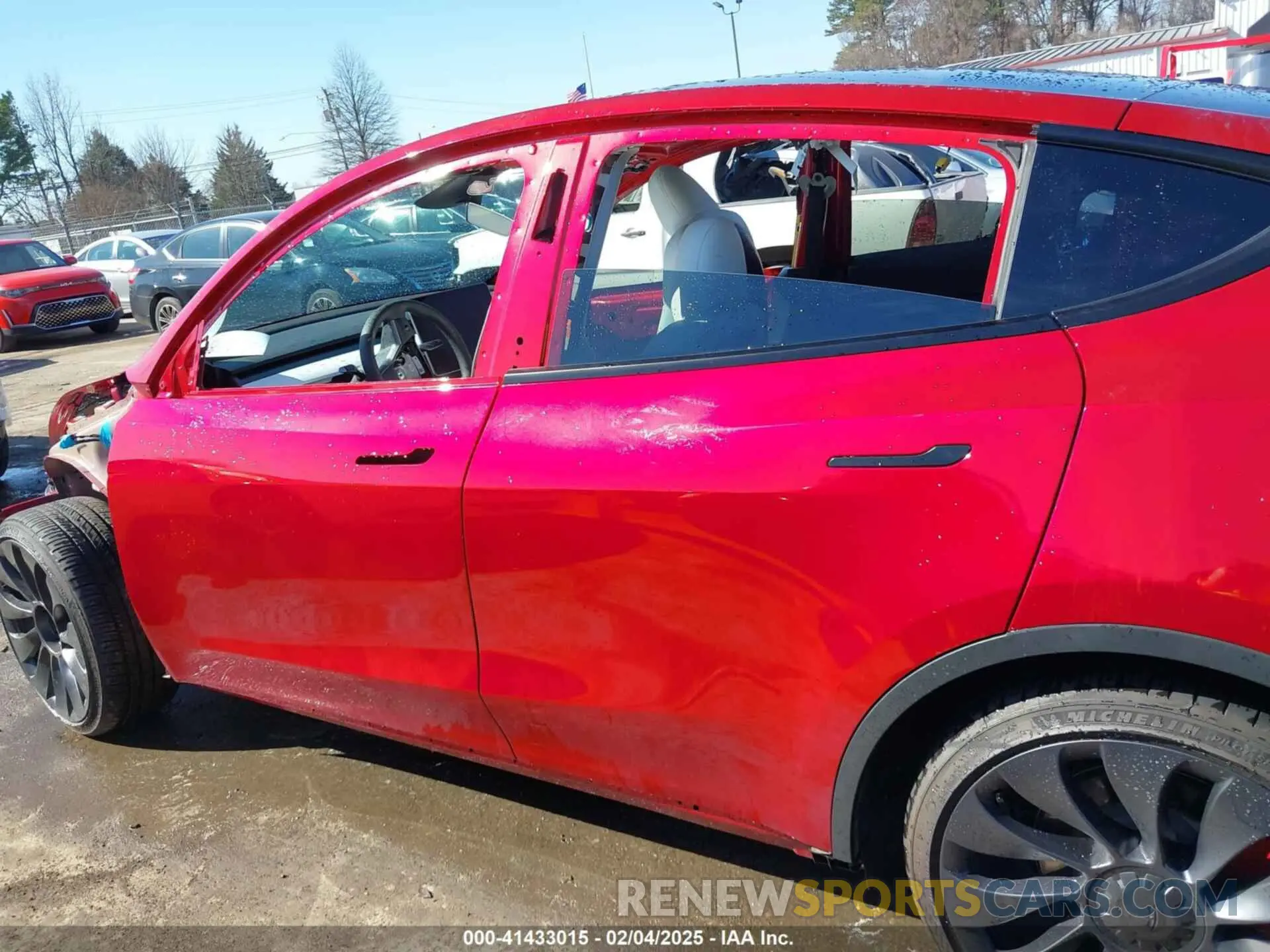 14 Photograph of a damaged car 7SAYGDEF7RF029774 TESLA MODEL Y 2024