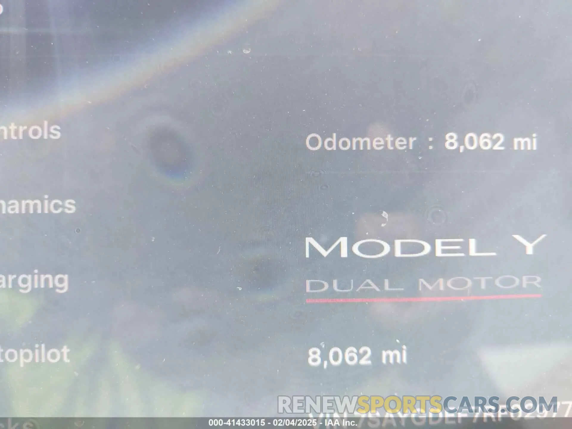 15 Photograph of a damaged car 7SAYGDEF7RF029774 TESLA MODEL Y 2024