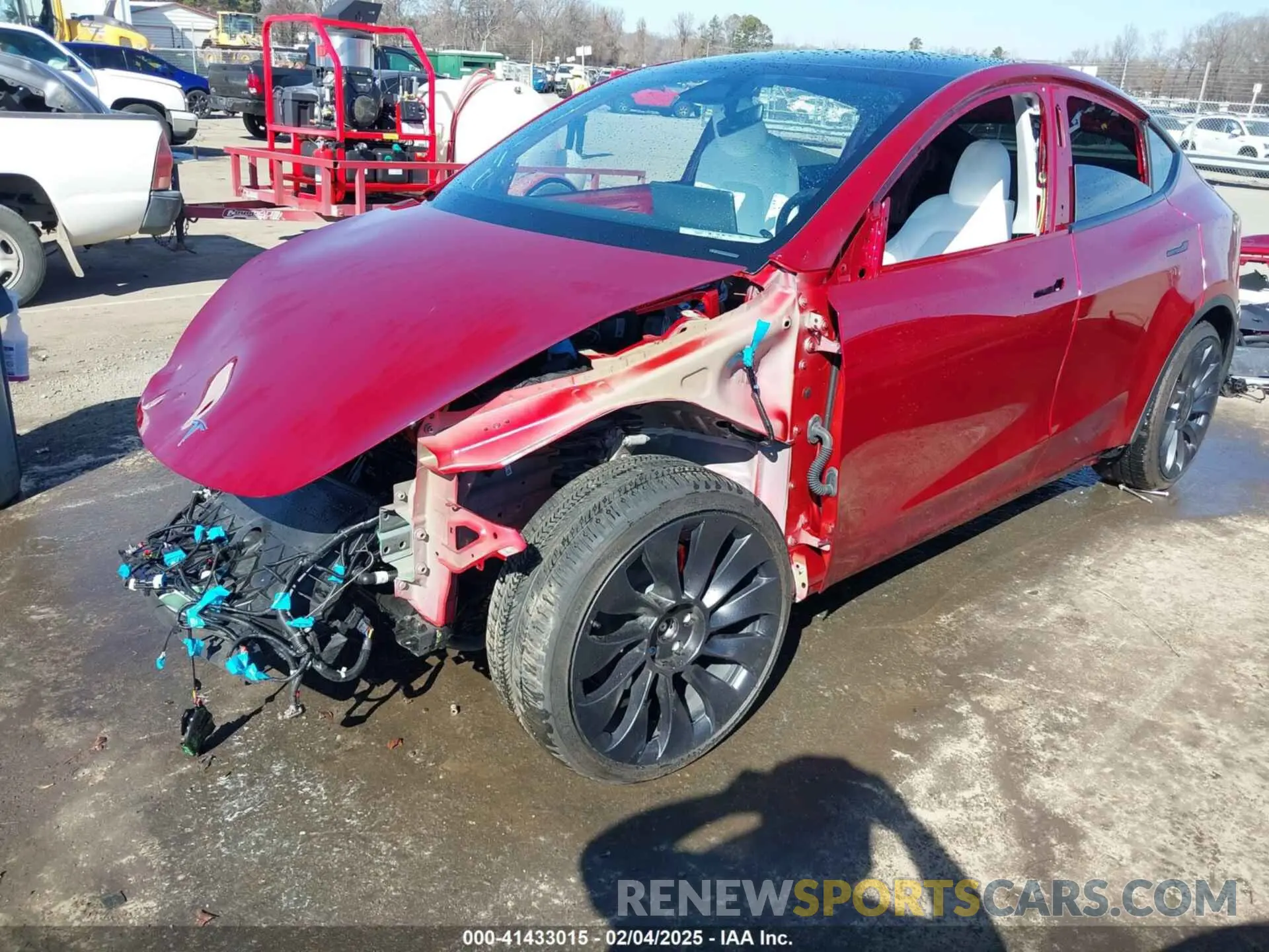 2 Photograph of a damaged car 7SAYGDEF7RF029774 TESLA MODEL Y 2024