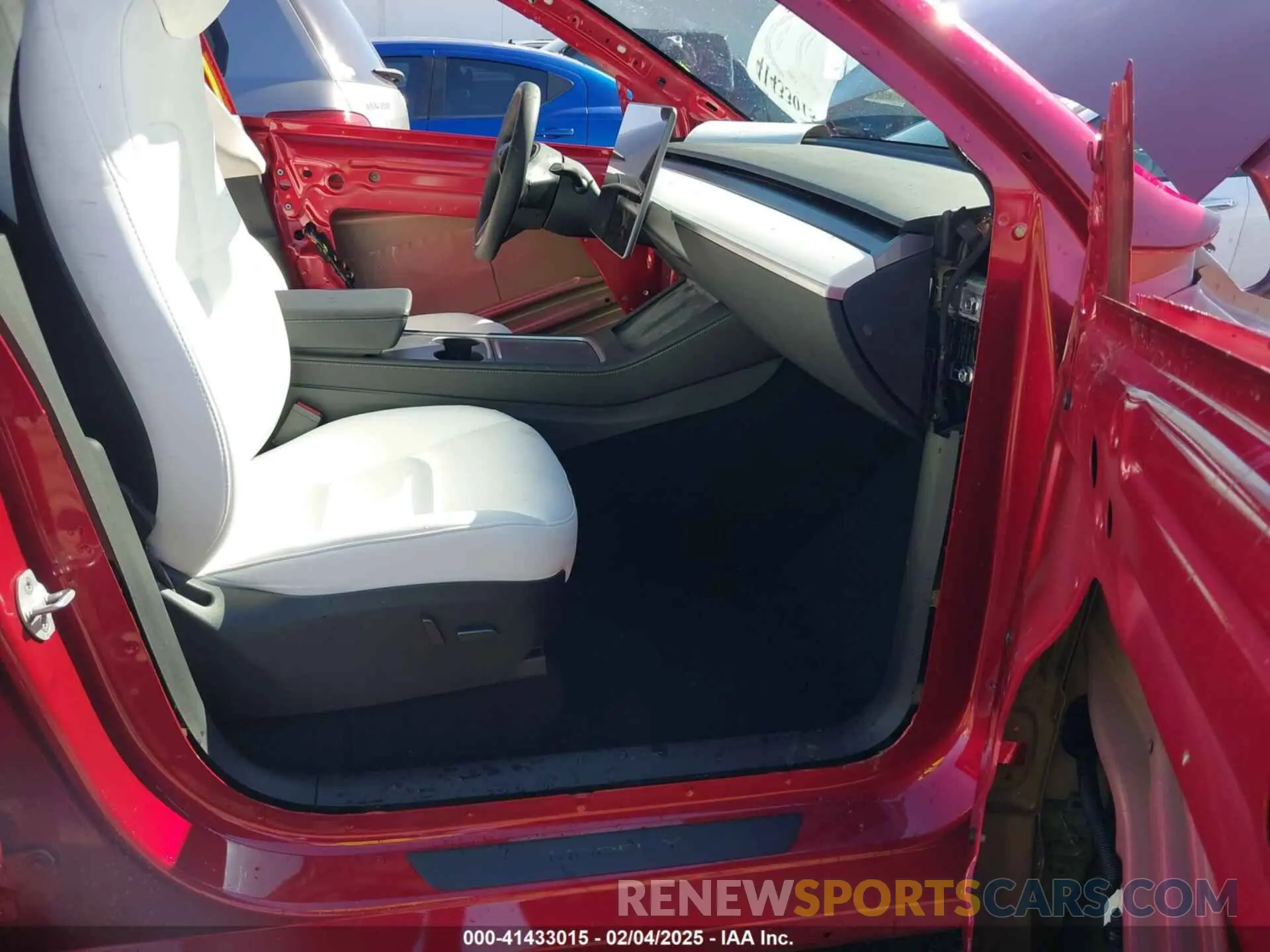 5 Photograph of a damaged car 7SAYGDEF7RF029774 TESLA MODEL Y 2024