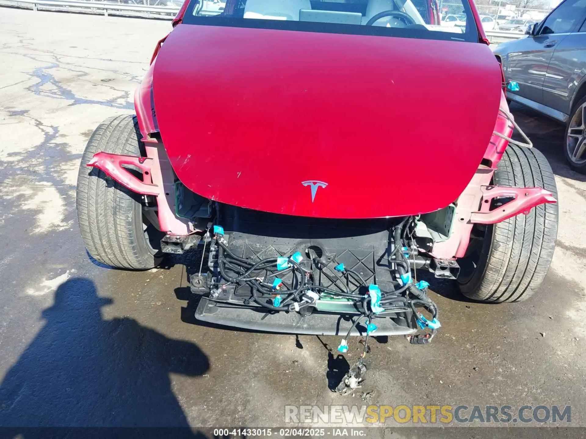 6 Photograph of a damaged car 7SAYGDEF7RF029774 TESLA MODEL Y 2024