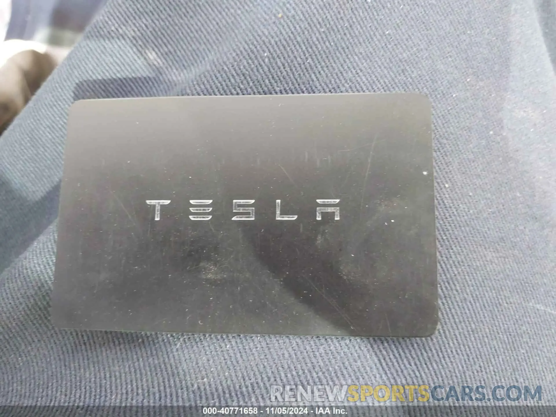 11 Photograph of a damaged car 7SAYGDEF7RF036501 TESLA MODEL Y 2024