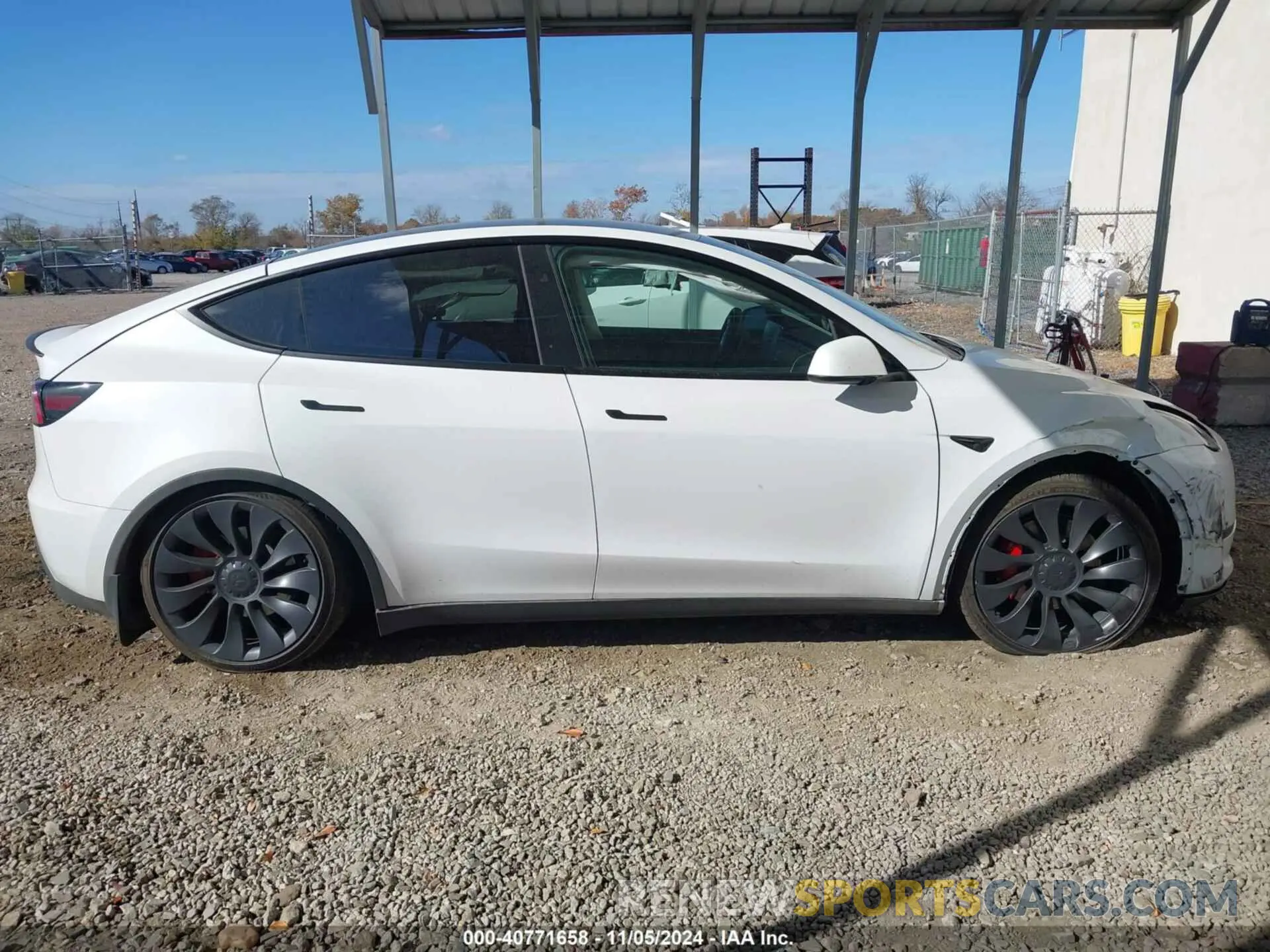 13 Photograph of a damaged car 7SAYGDEF7RF036501 TESLA MODEL Y 2024