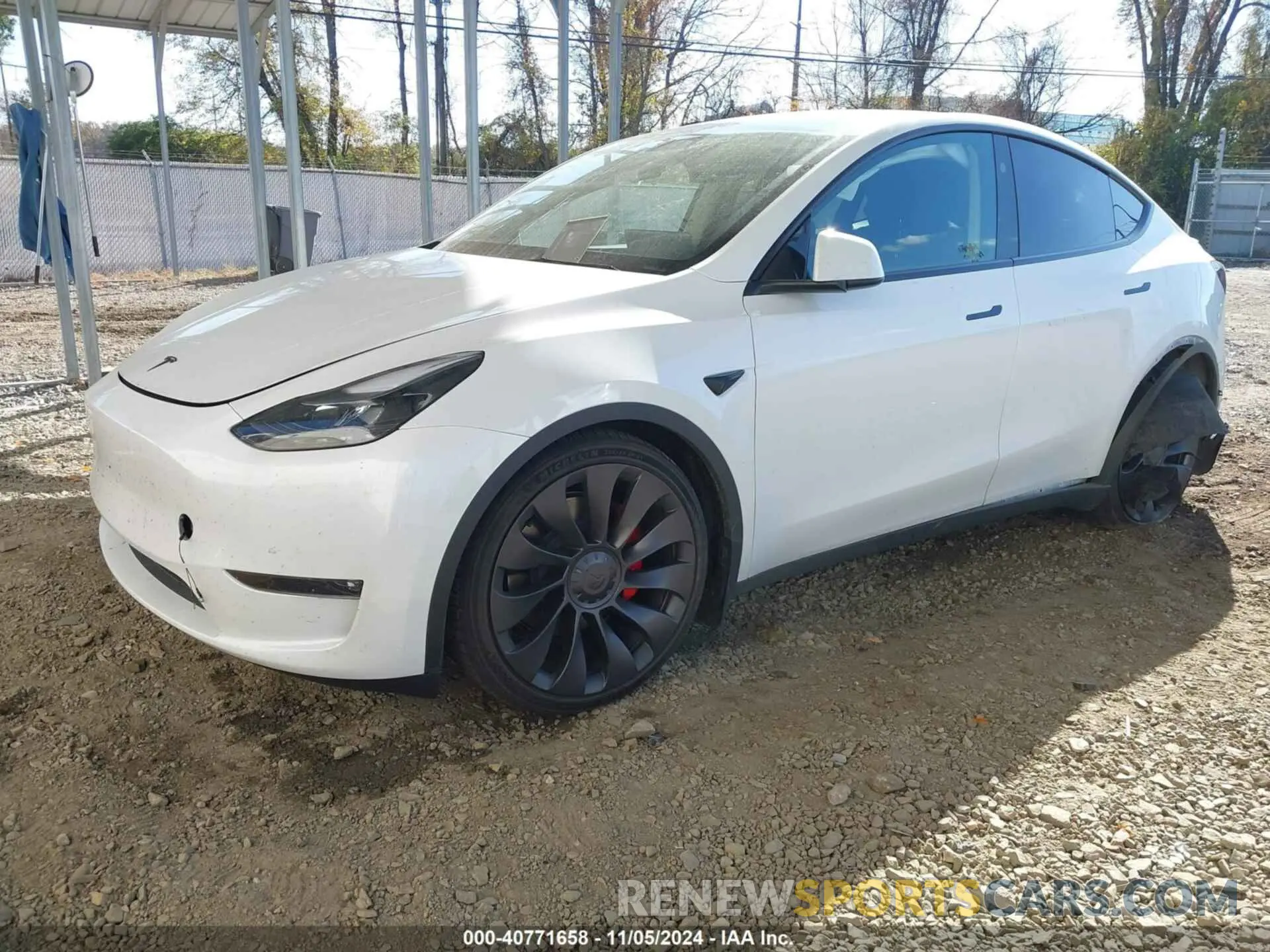 2 Photograph of a damaged car 7SAYGDEF7RF036501 TESLA MODEL Y 2024