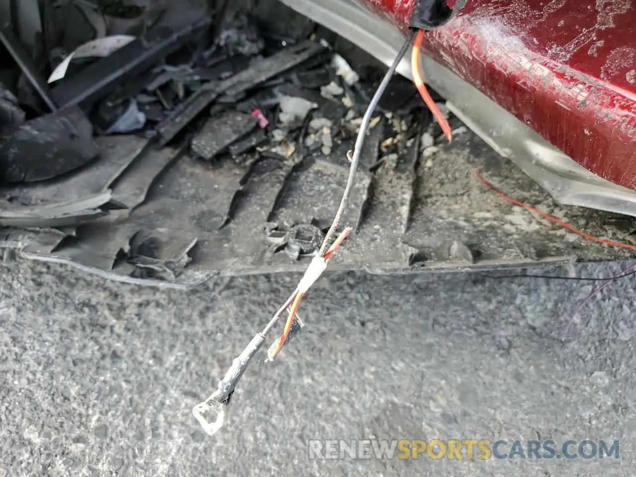 15 Photograph of a damaged car 7SAYGDEF7RF128112 TESLA MODEL Y 2024