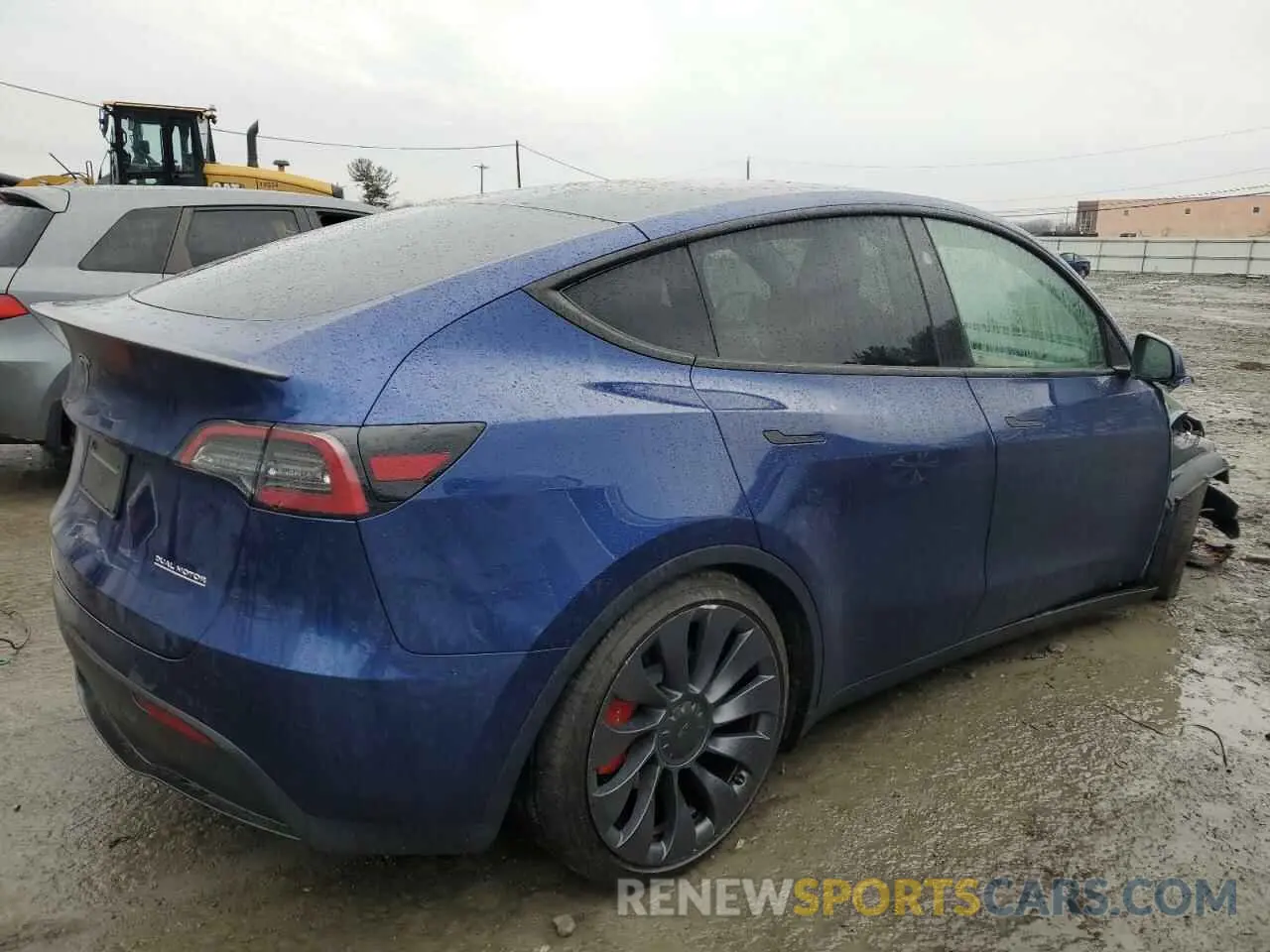 3 Photograph of a damaged car 7SAYGDEF8RA303514 TESLA MODEL Y 2024