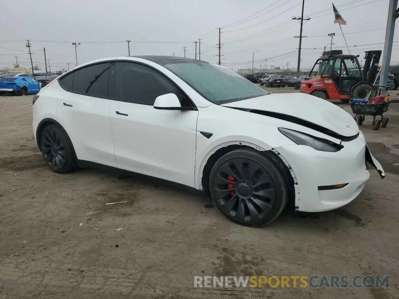 4 Photograph of a damaged car 7SAYGDEF8RF113876 TESLA MODEL Y 2024