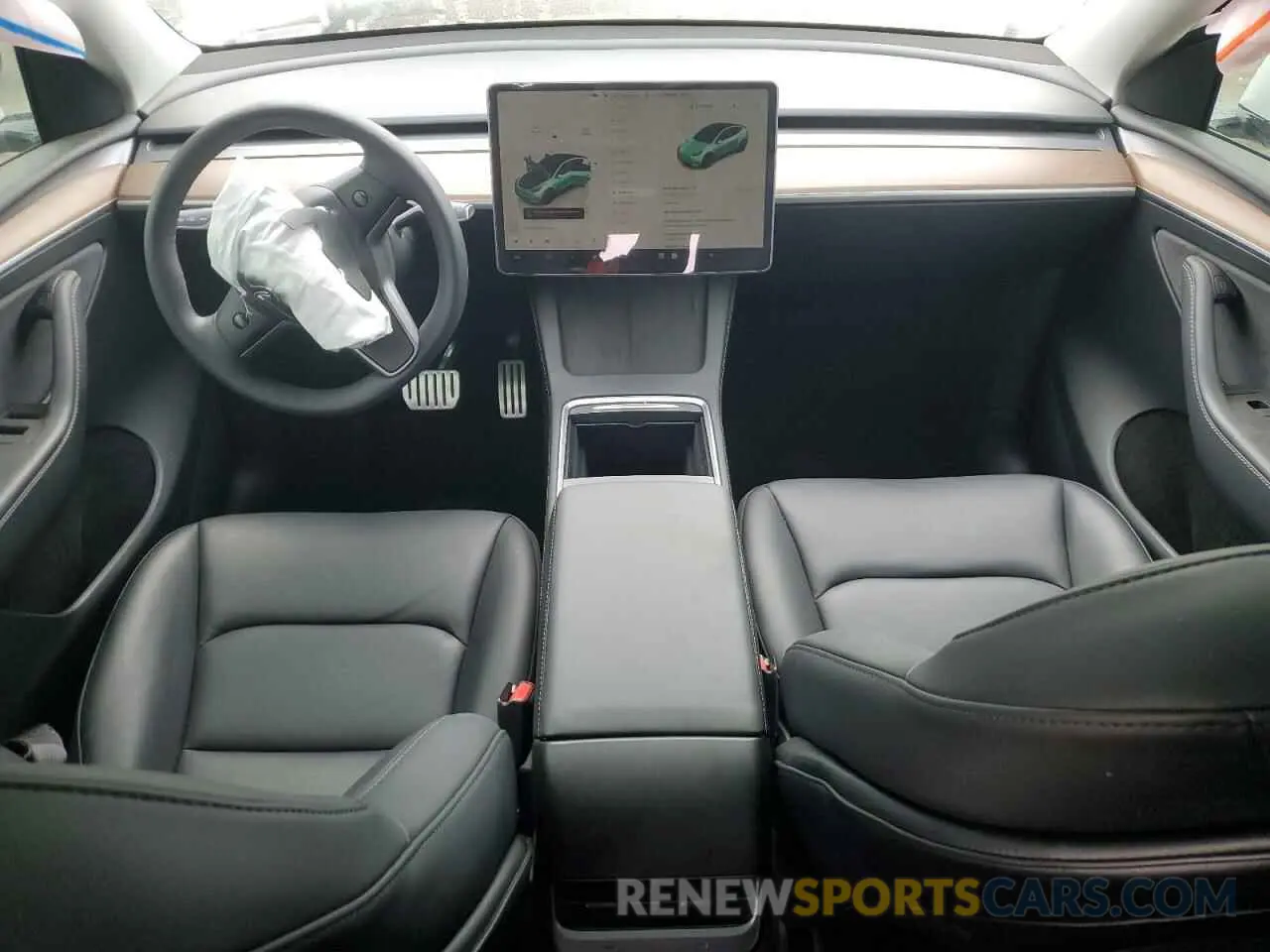 8 Photograph of a damaged car 7SAYGDEF8RF113876 TESLA MODEL Y 2024