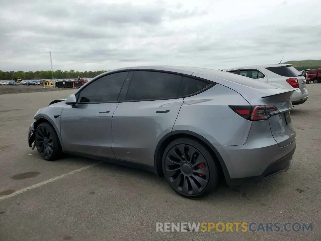 2 Photograph of a damaged car 7SAYGDEF9RA307989 TESLA MODEL Y 2024