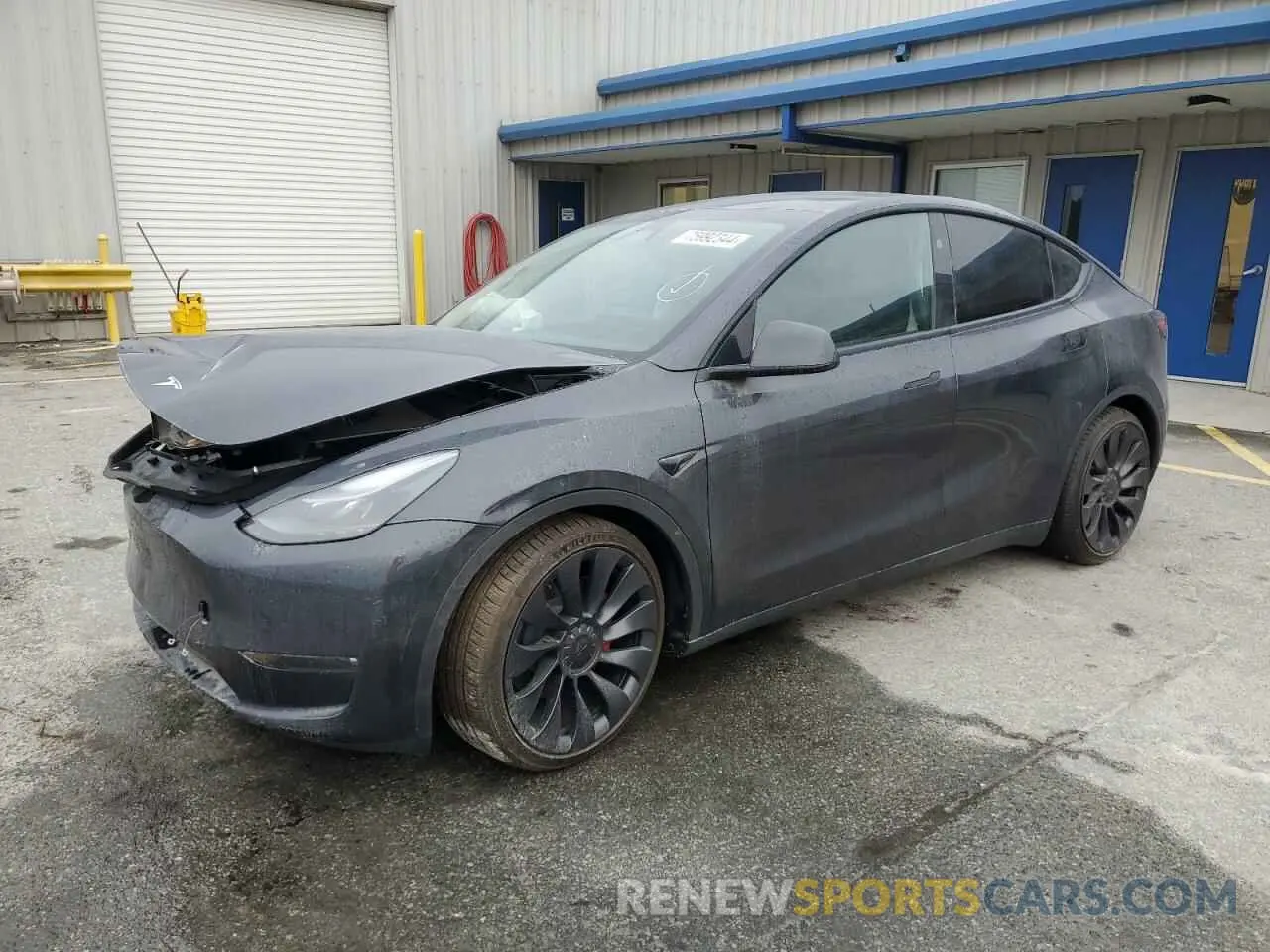 1 Photograph of a damaged car 7SAYGDEF9RF041554 TESLA MODEL Y 2024