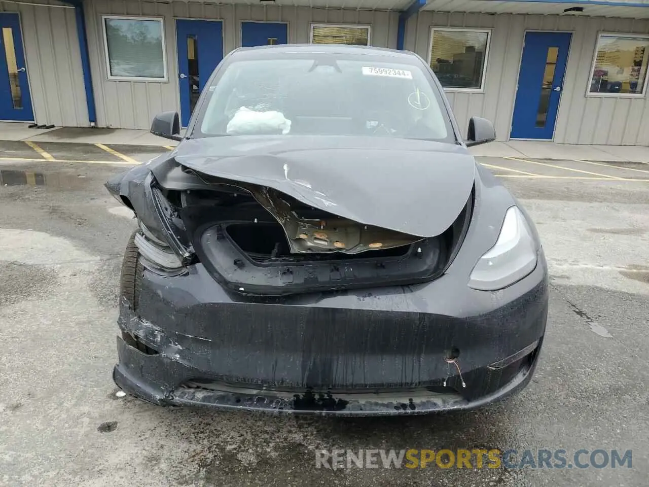 5 Photograph of a damaged car 7SAYGDEF9RF041554 TESLA MODEL Y 2024
