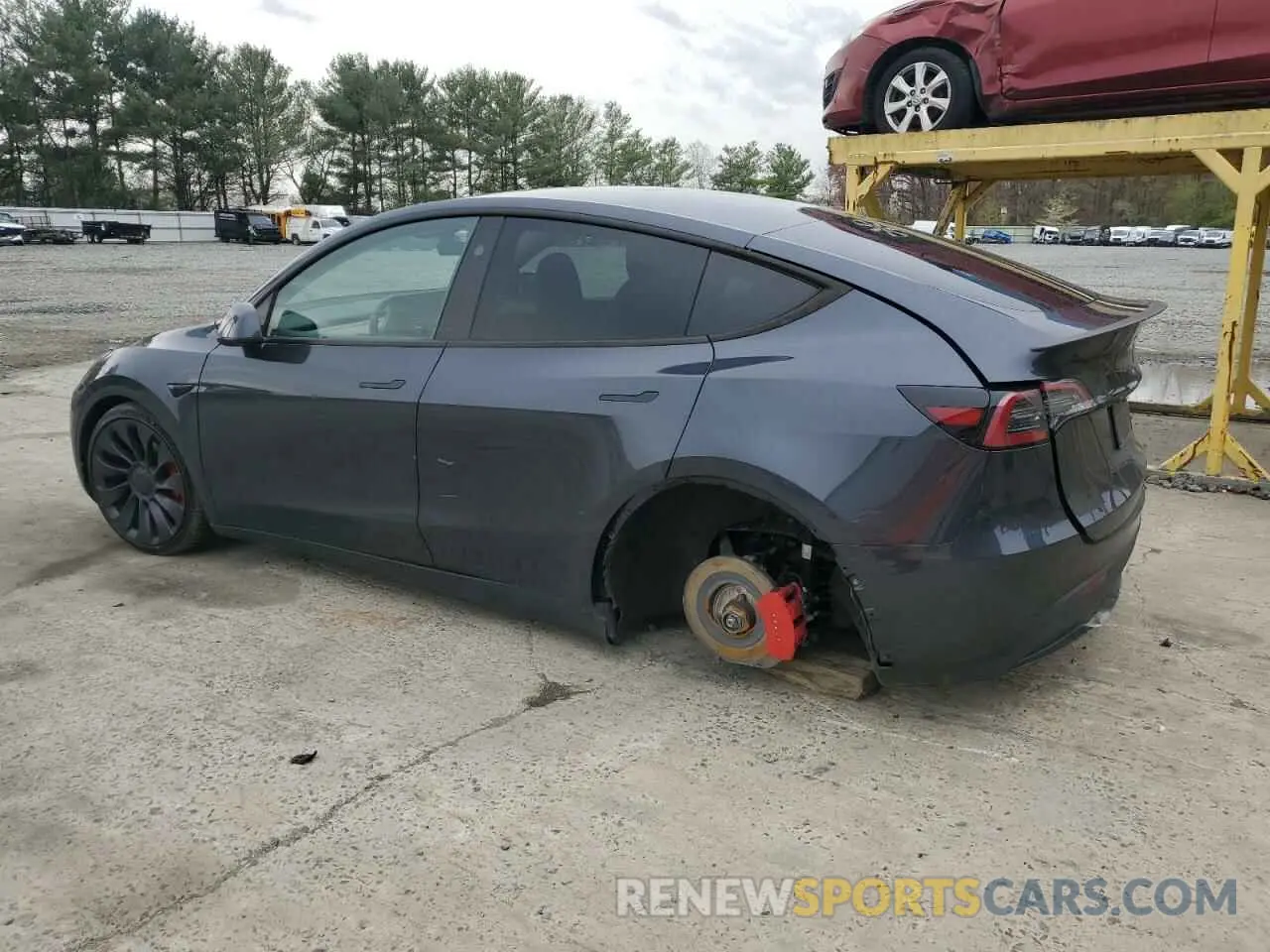2 Photograph of a damaged car 7SAYGDEFXRA261508 TESLA MODEL Y 2024