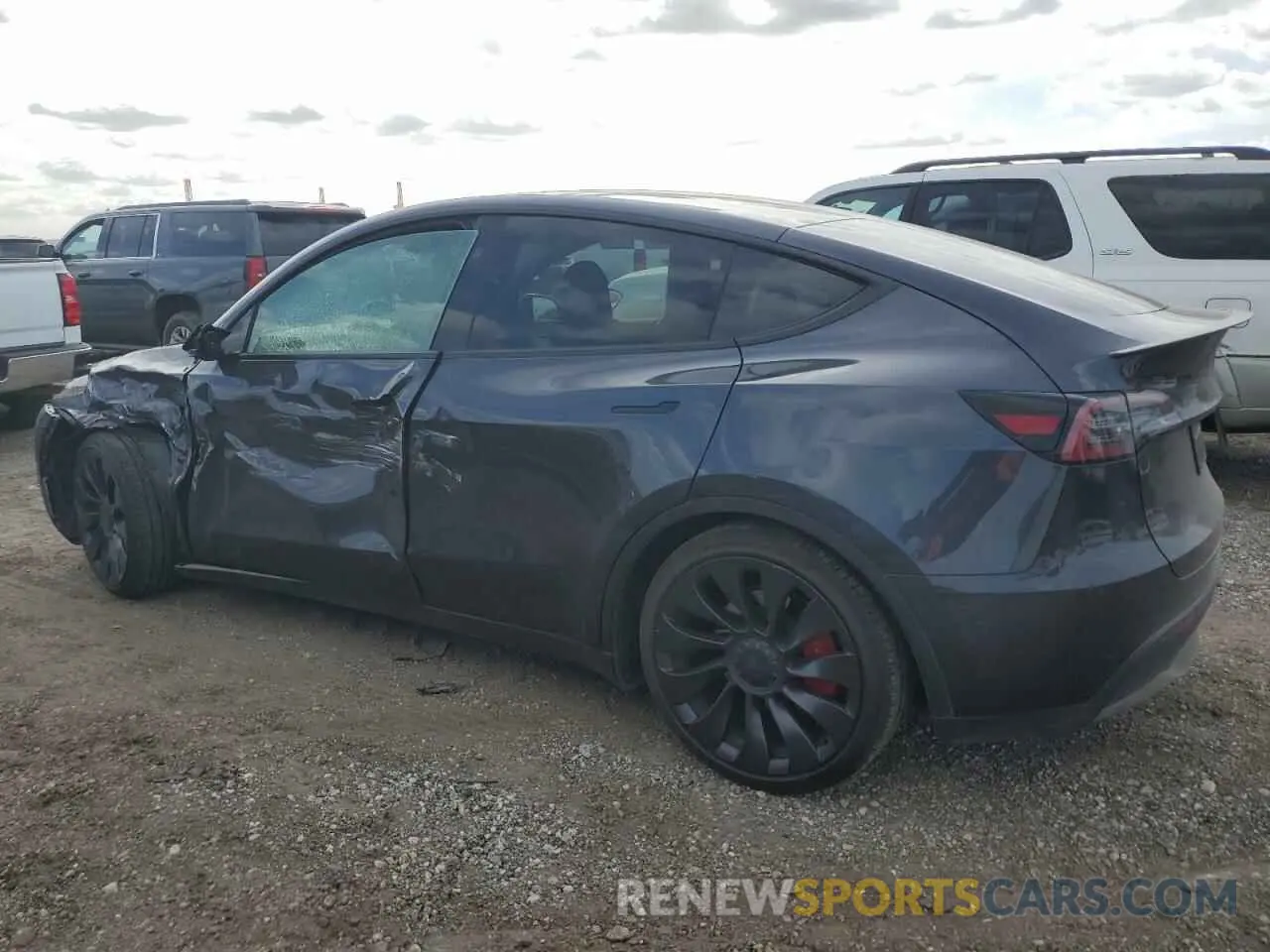 2 Photograph of a damaged car 7SAYGDEFXRA283041 TESLA MODEL Y 2024