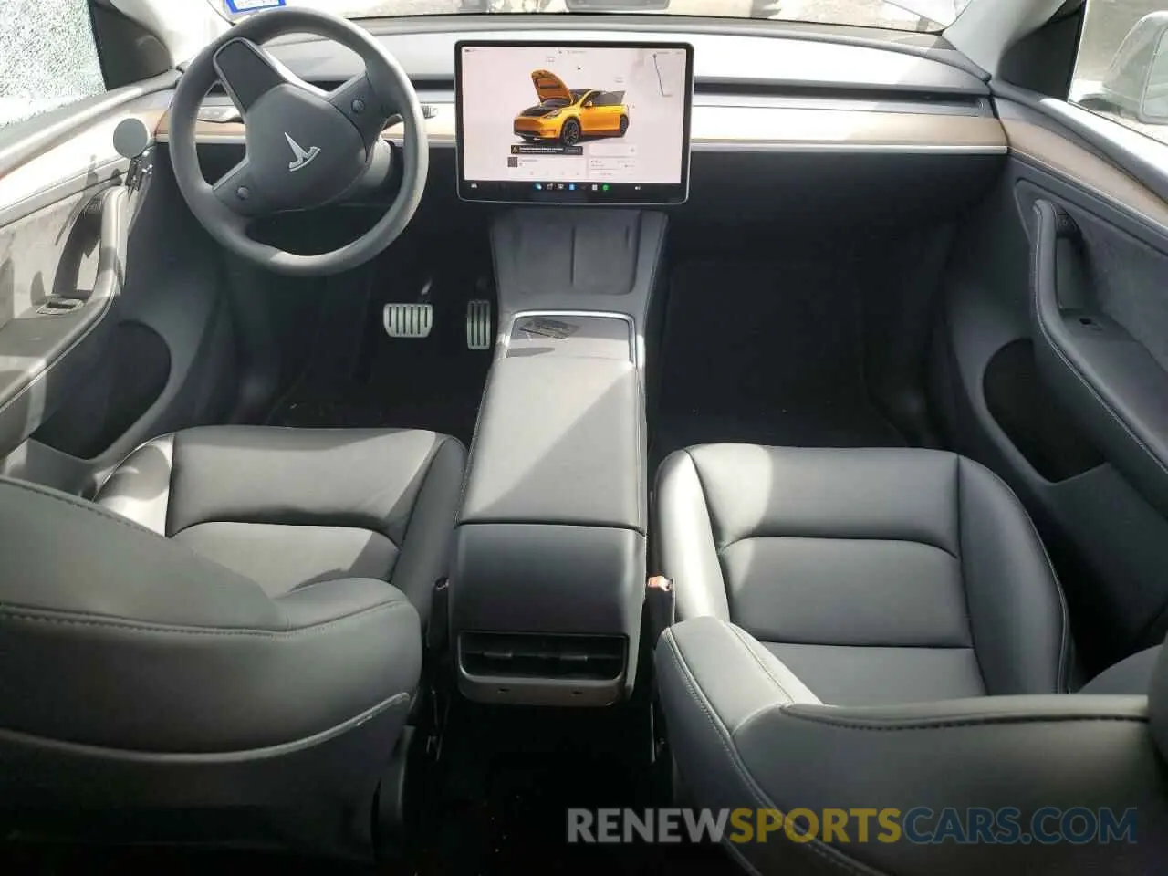 8 Photograph of a damaged car 7SAYGDEFXRA283041 TESLA MODEL Y 2024