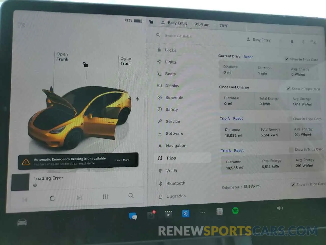 9 Photograph of a damaged car 7SAYGDEFXRA283041 TESLA MODEL Y 2024